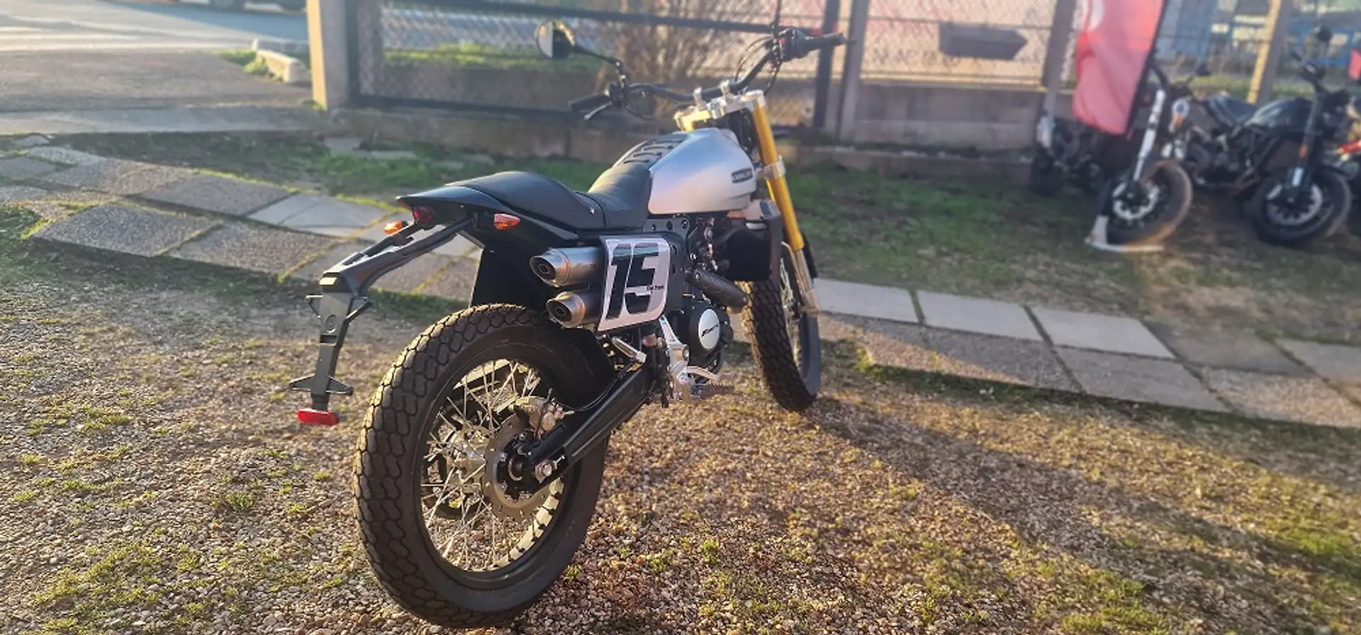 Bullit Hunt S Schwarz - 1