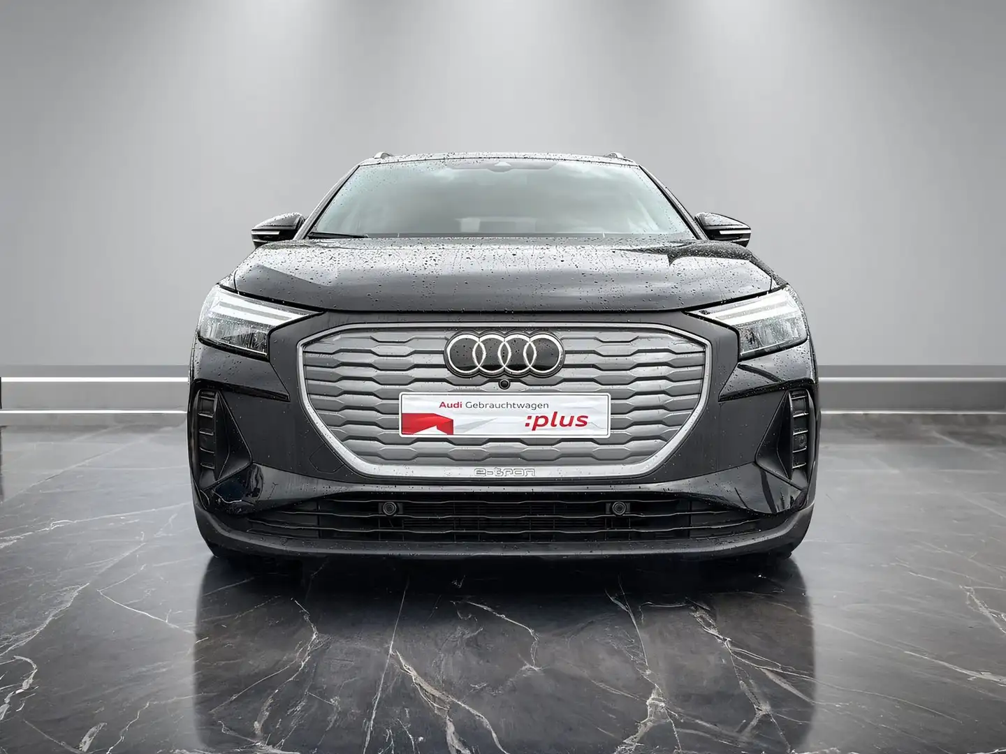 Audi Q4 e-tron 35 +AHK+ACC+KAMERA+HUD Schwarz - 2