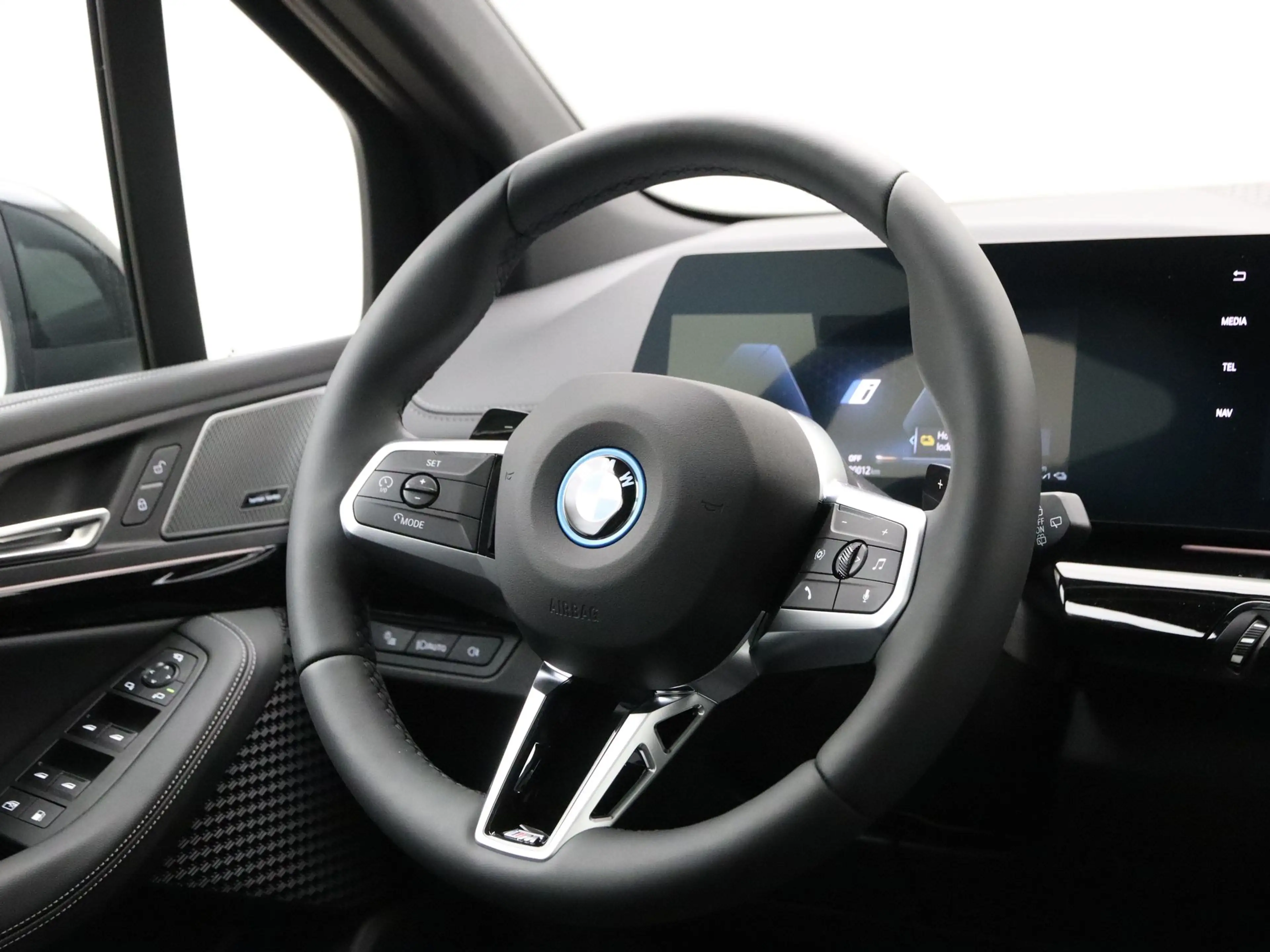 BMW 225 2 serie Active Tourer 225e xDrive — photo 2