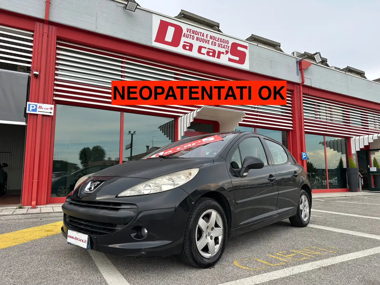 Peugeot 207 5p 1.4 hdi XT, NEOPATENTATI OK! Zwart - 2