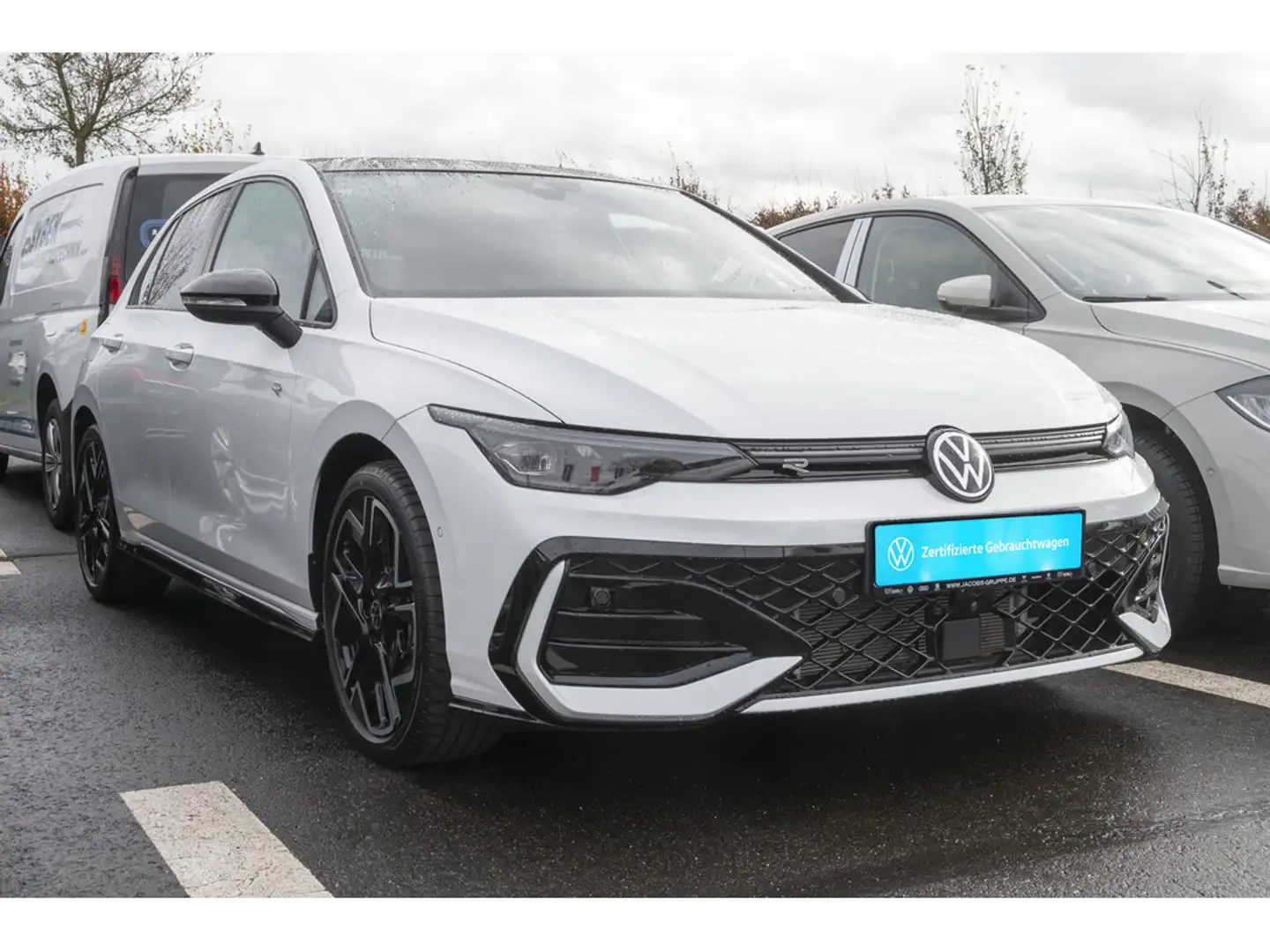 Volkswagen Golf VIII 1.5 eTSI DSG R-Line Black Style Pan Weiß - 2