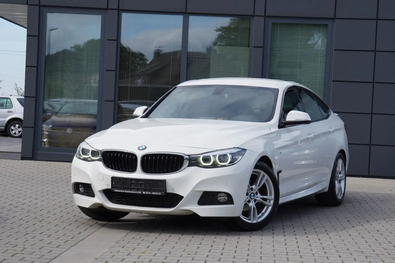 BMW 318 M Sport Paket Weiß - 1