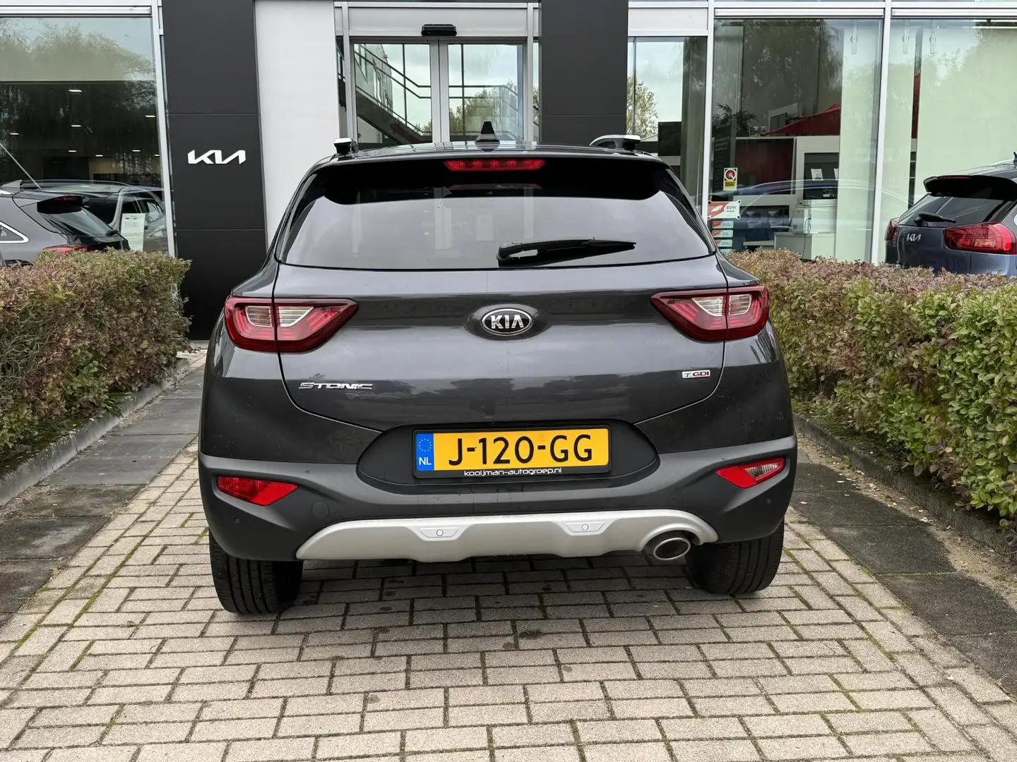 Kia Stonic 1.0 T-GDi Sports Edition | Achteruitrij camera | A Gris - 2