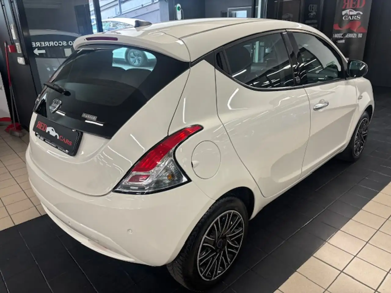 Lancia Ypsilon 2021 — фото 6
