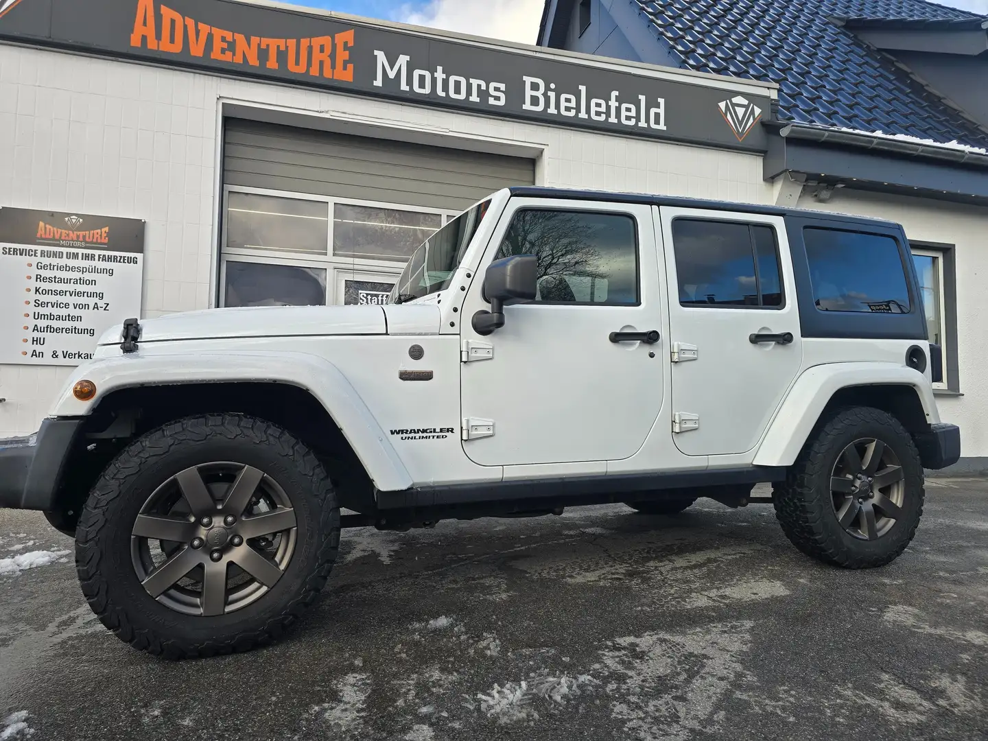 Jeep Wrangler Wrangler Unlimited 2.8 CRD 75th Anniversary Weiß - 1