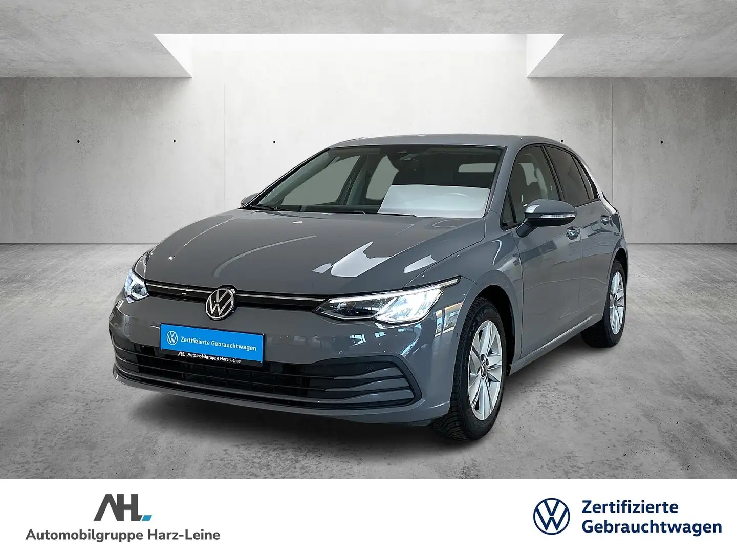 Volkswagen Golf 1.5 TSI Life Navi LED AppConnect PDC Grau - 1