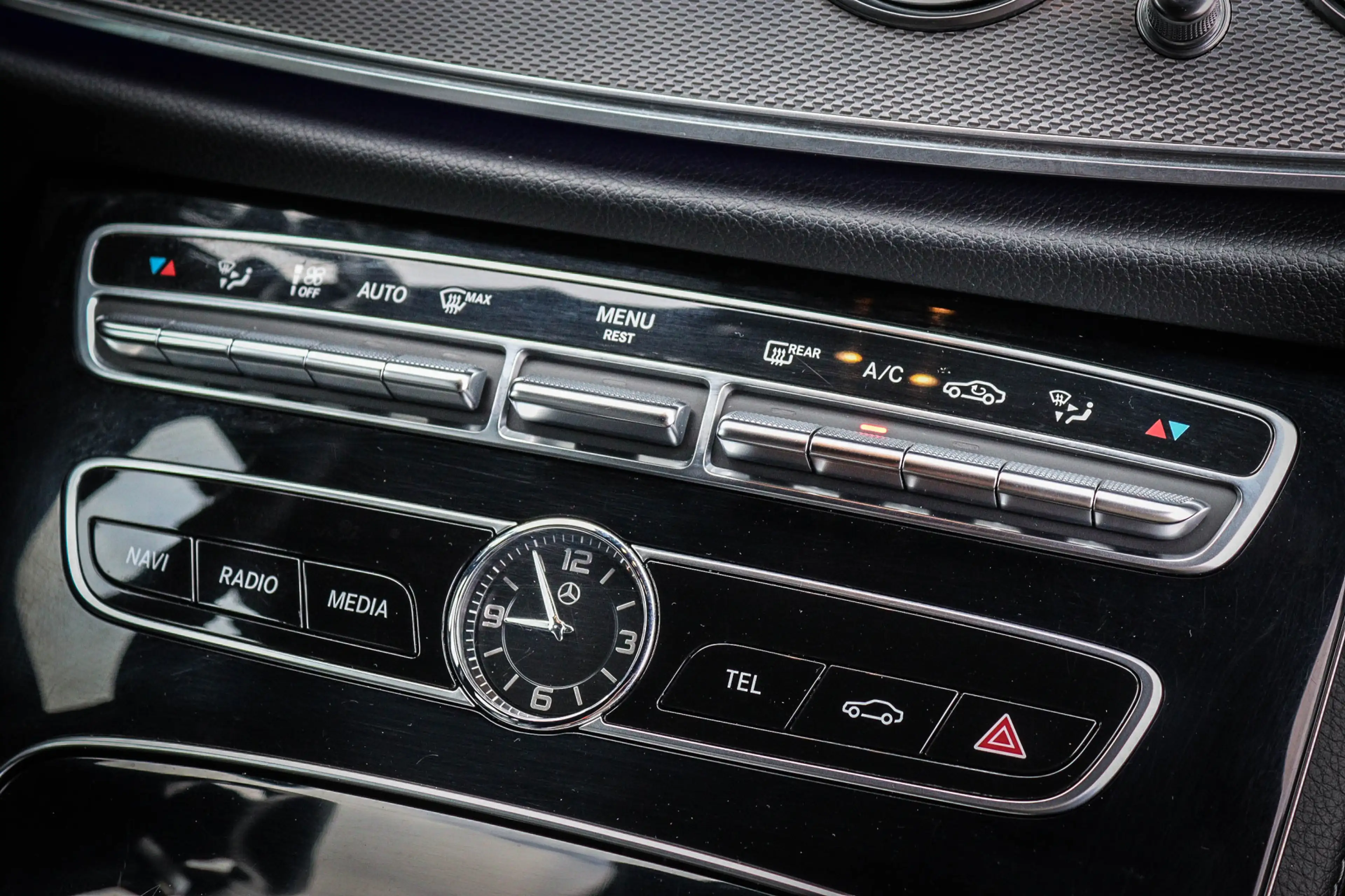 Mercedes-Benz E 250 Estate Business Net binnen-Nu al te bezichtigen — photo 7