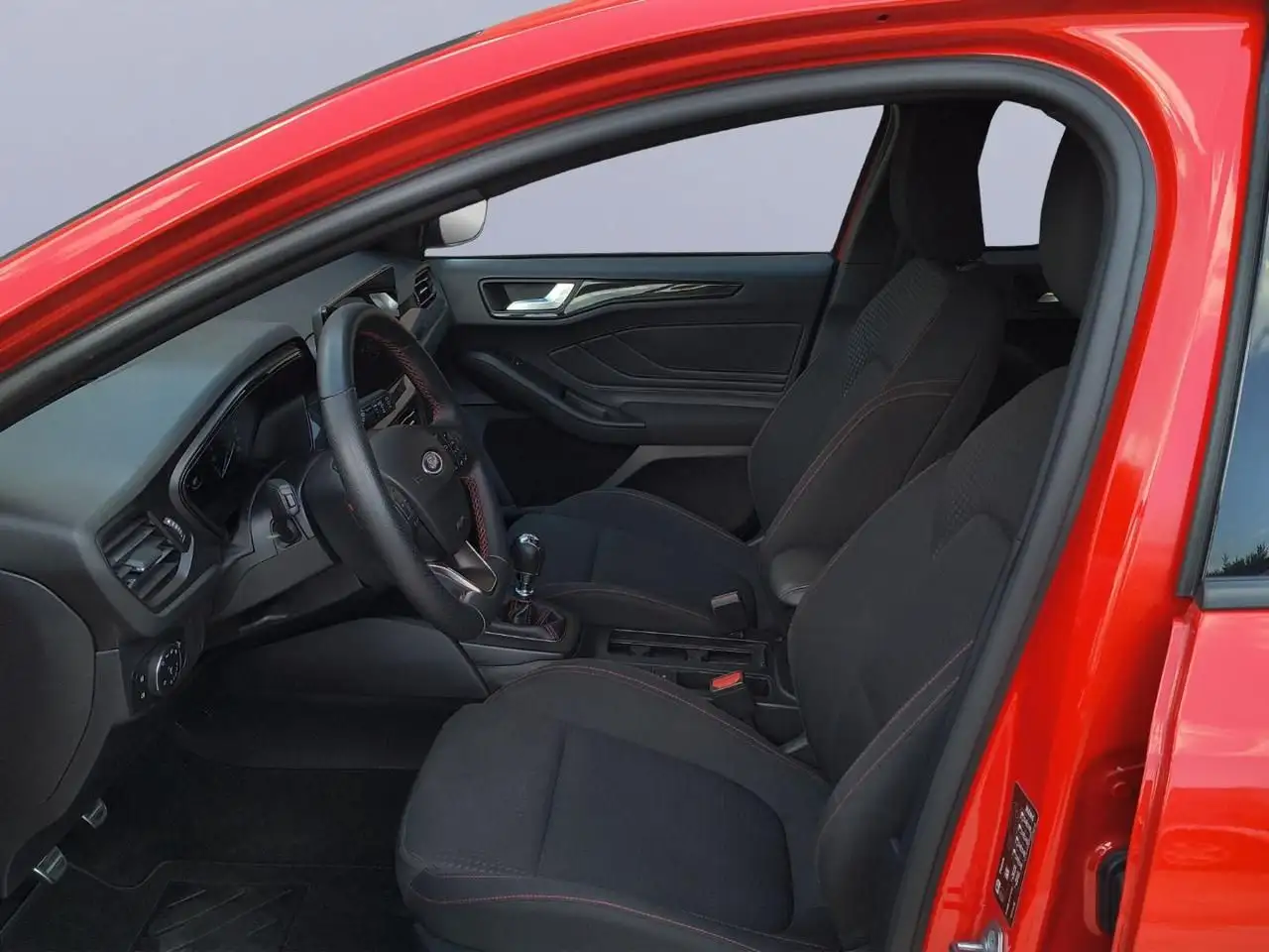 Ford Focus 1.0 EcoBoost Hybrid 125 CV ST-Line Tetto apribile, миниатюра 7