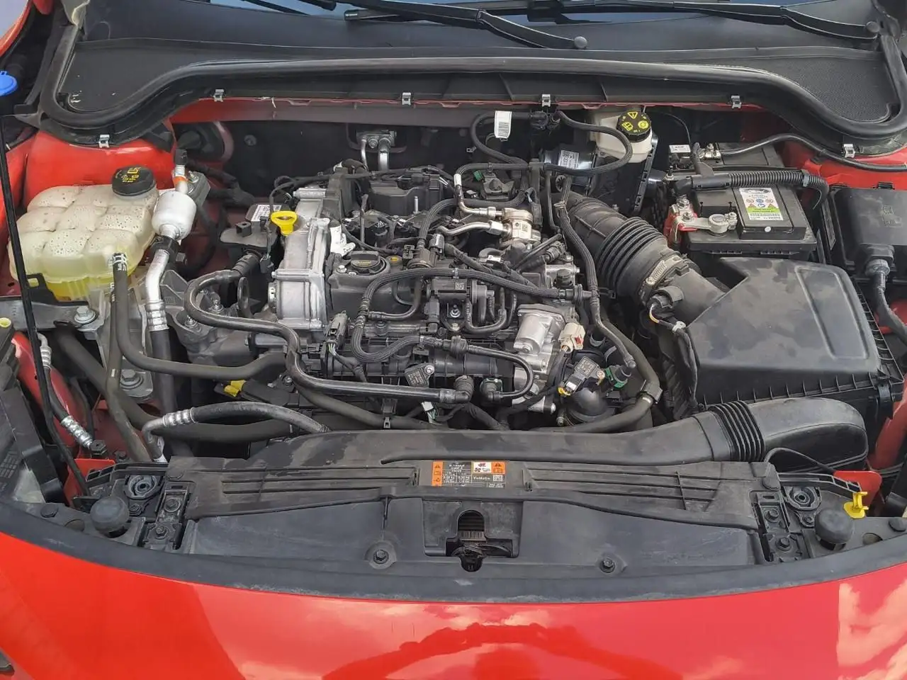 Ford Focus 1.0 EcoBoost Hybrid 125 CV ST-Line Tetto apribile, миниатюра 18