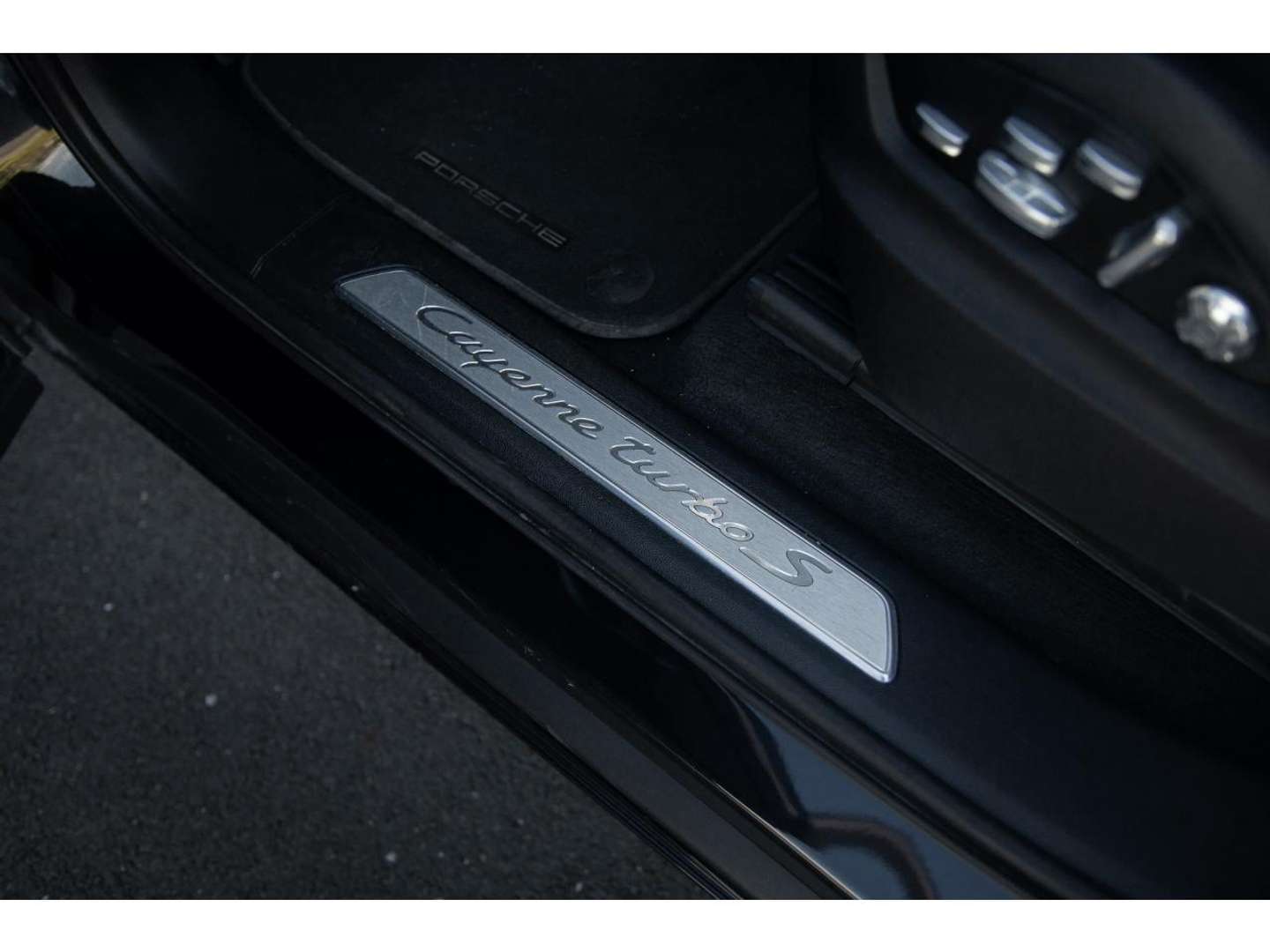 Porsche Cayenne Turbo S E-Hybrid - 2020 - Joinsteer - #13