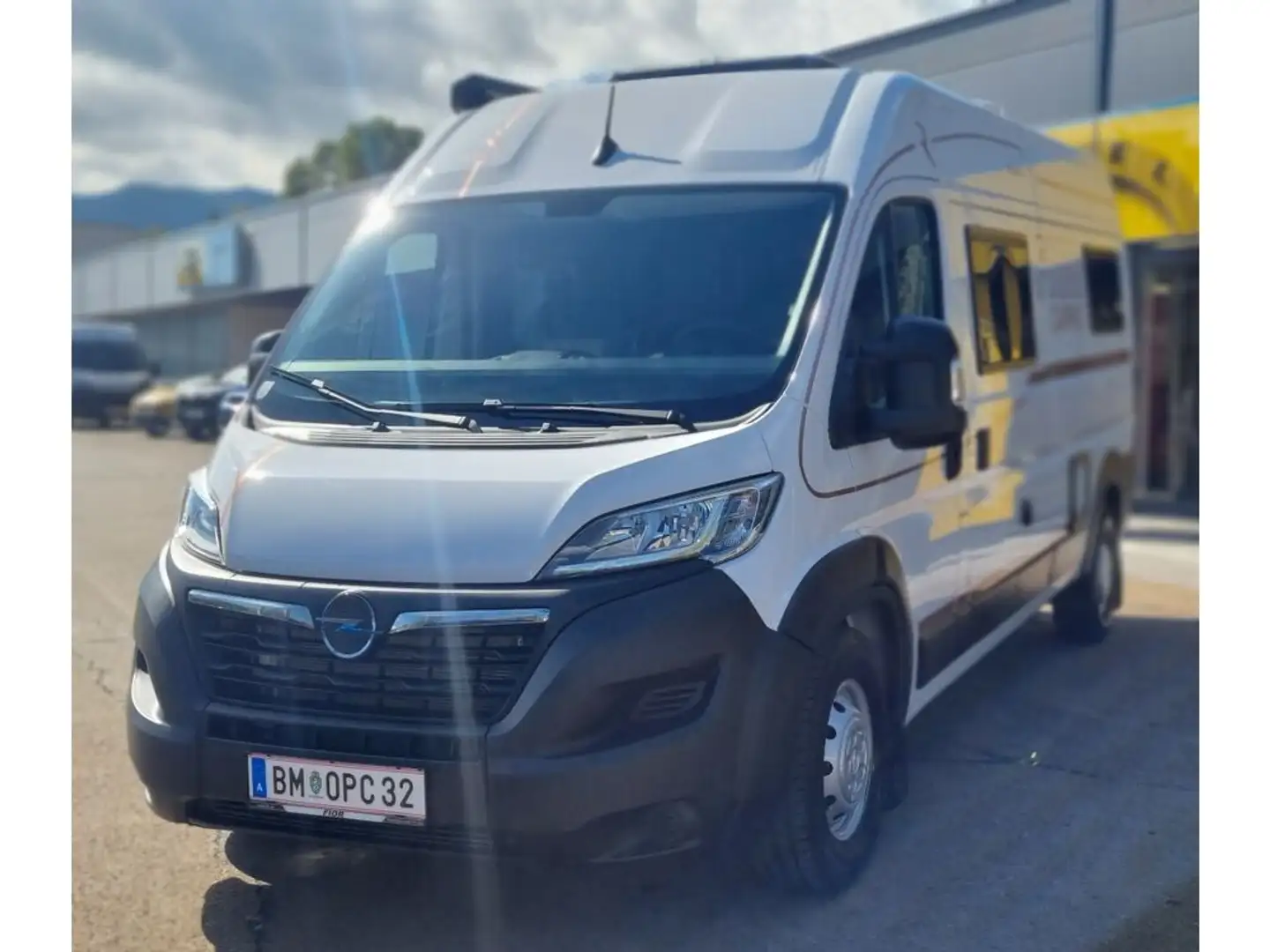 Opel Movano Robeta Helios Wohnmobil L3H2 Weiß - 1