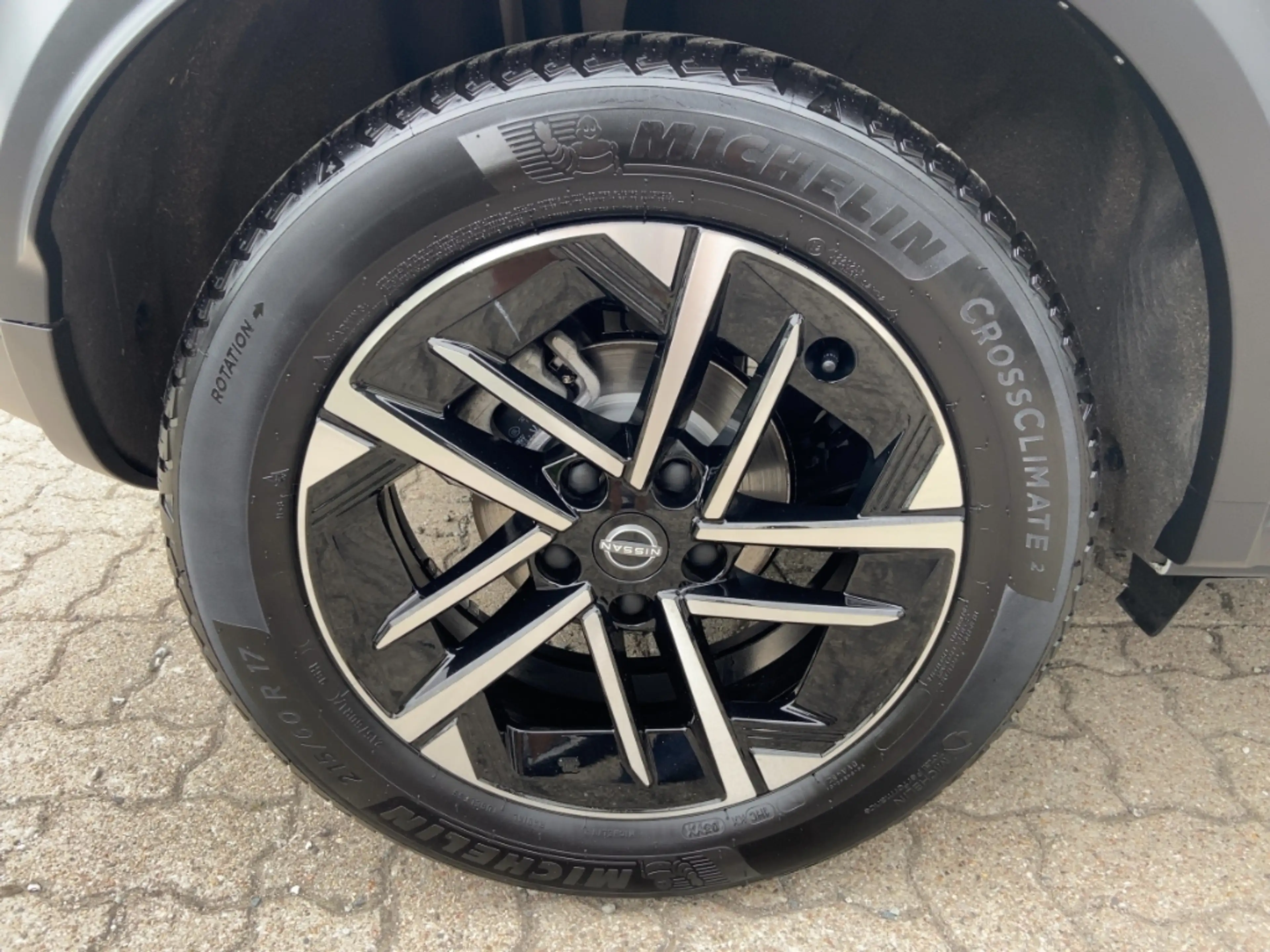 Nissan Juke N-CONNECTA 143PS Automatik NAVI/360°/PRO PILOT/WIN — photo 7