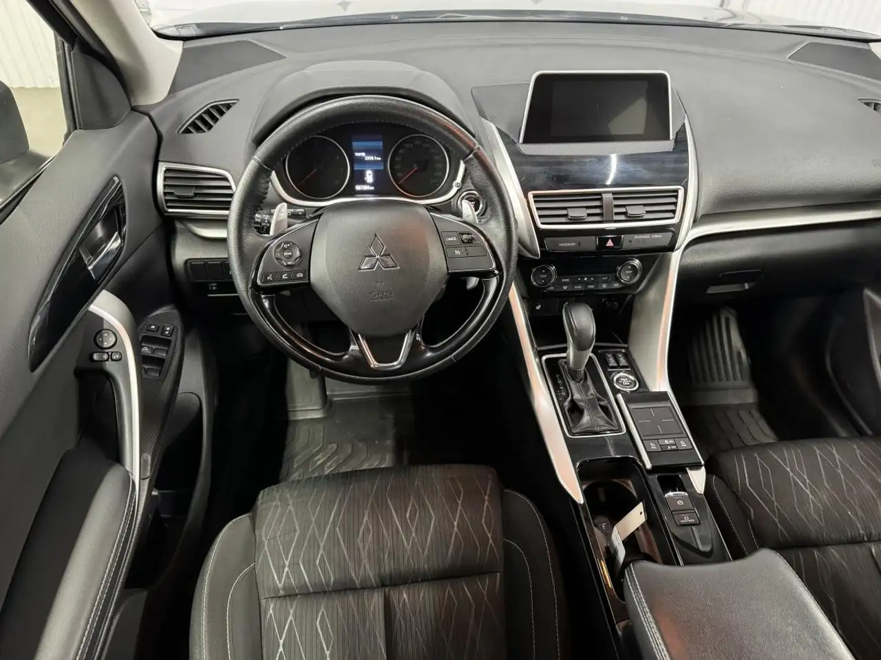 Mitsubishi Eclipse Cross photo Mitsubishi Eclipse Cross
