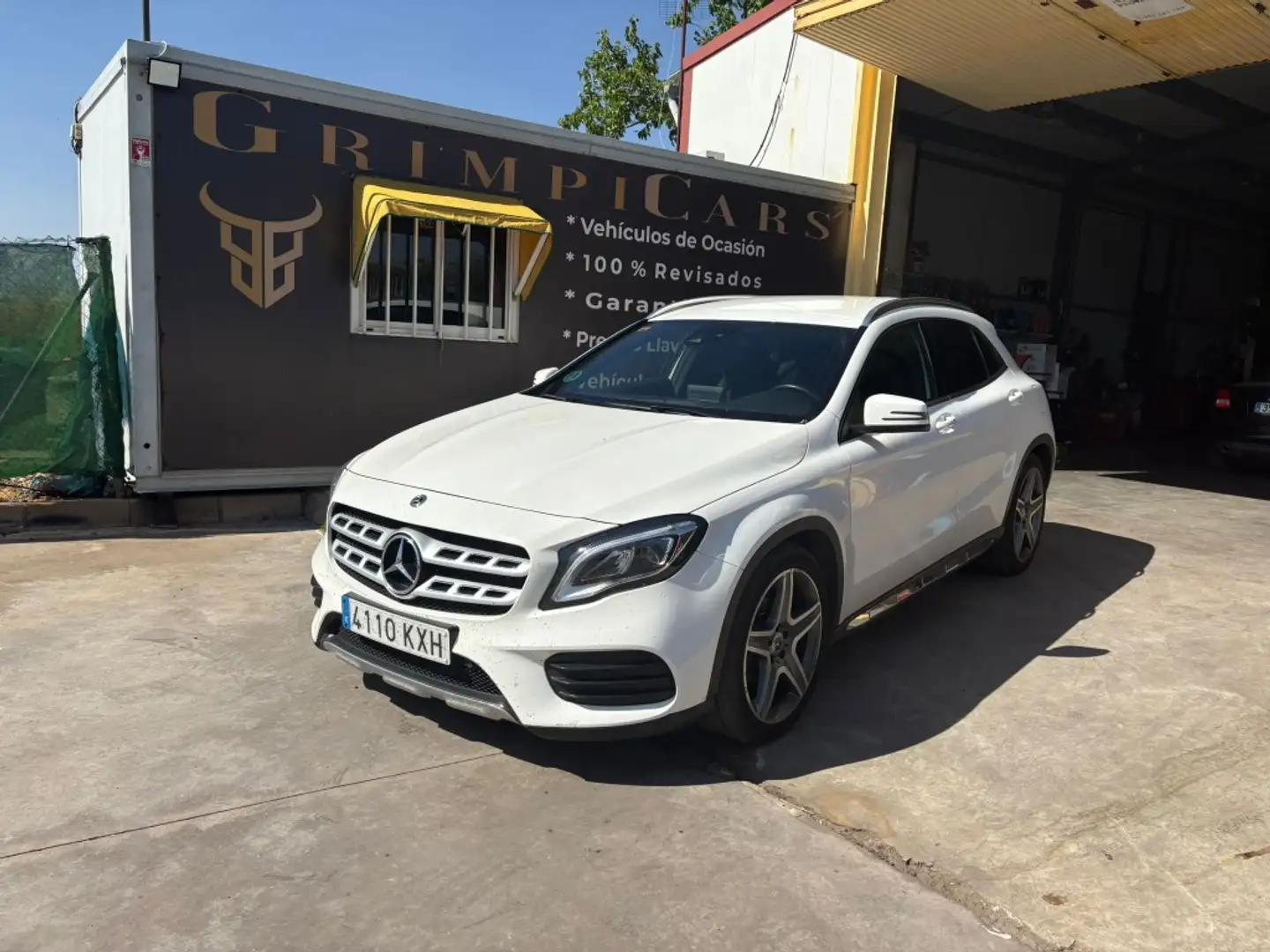 Mercedes-Benz GLA 200 200d 7G-DCT Blanc - 1