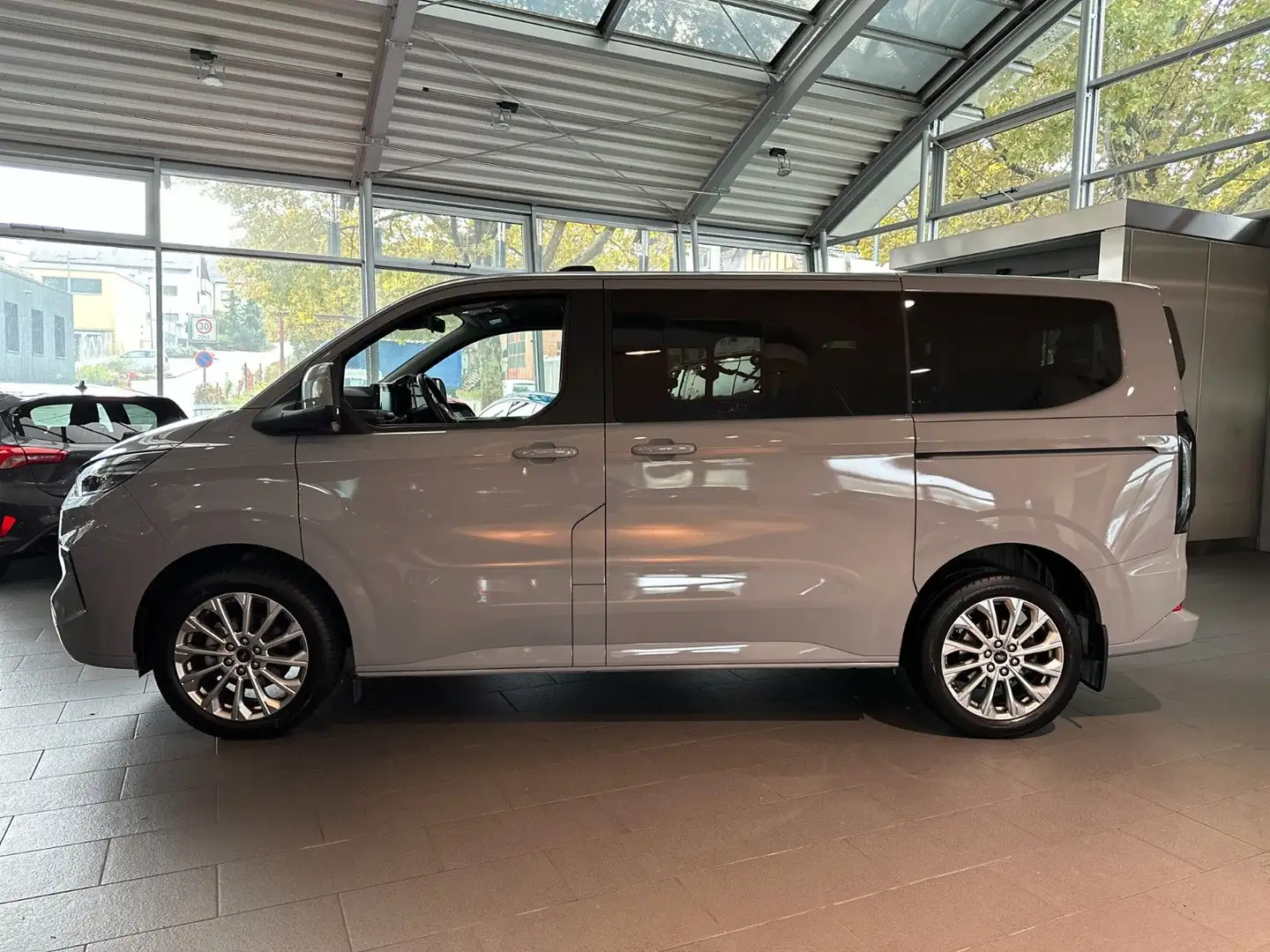 Ford Tourneo Custom Bus 320 L1 #KAMERA #ACC #NAVI Gris - 2