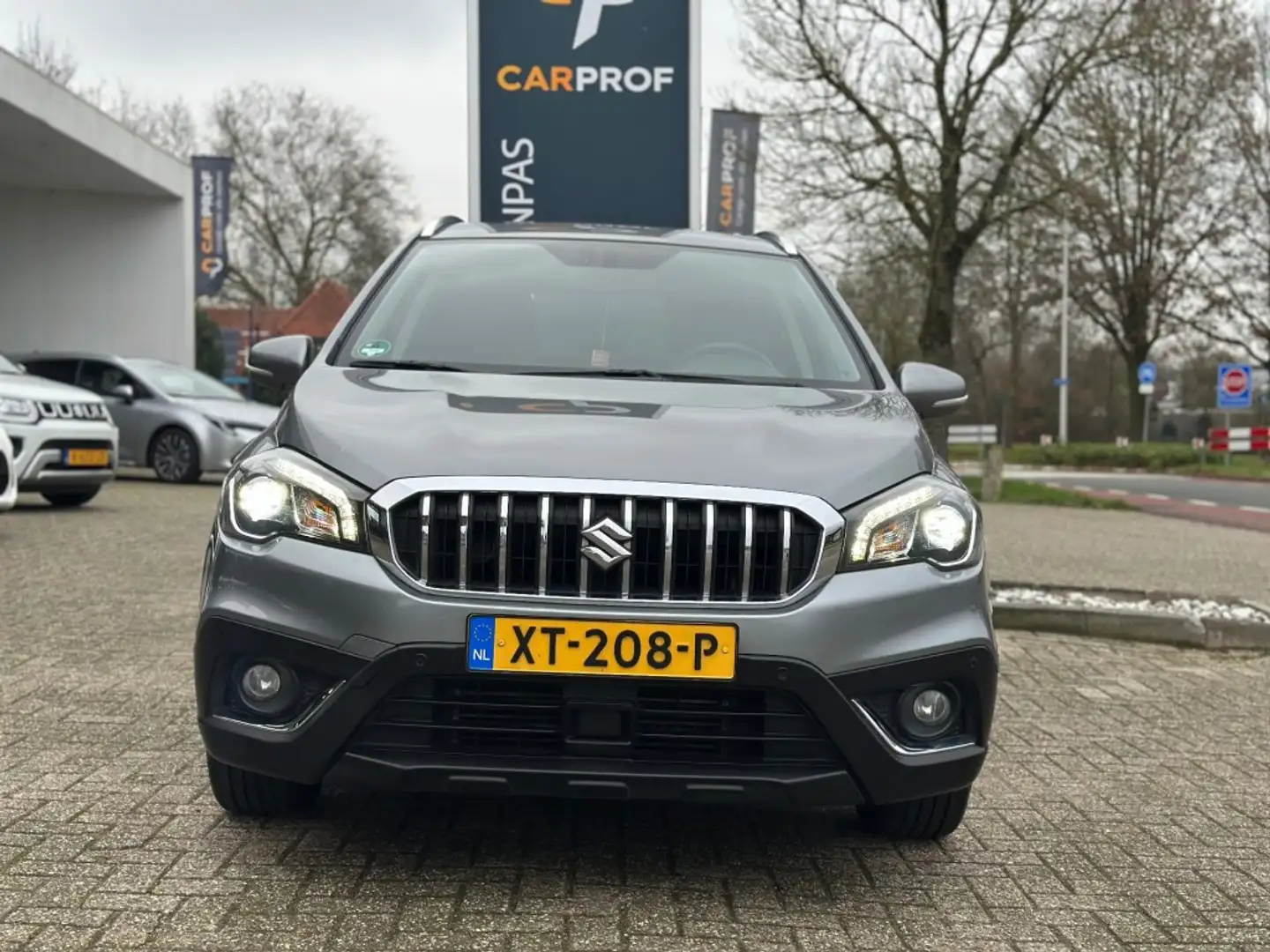 Suzuki SX4 S-Cross 1.0 Boosterjet High Executive '' Infotainmentsyste Gris - 2