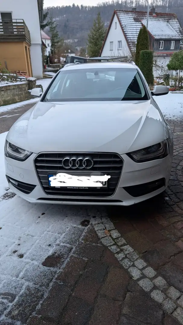 Audi A4 Ambition Weiß - 2