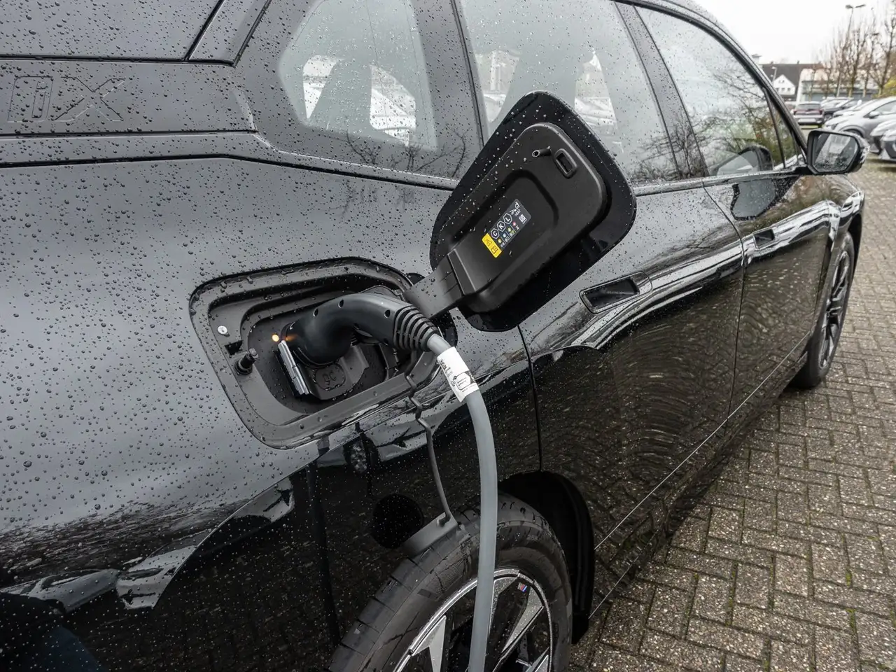 BMW iX xDrive45 0,25% Dienstwagenversteuerung 15