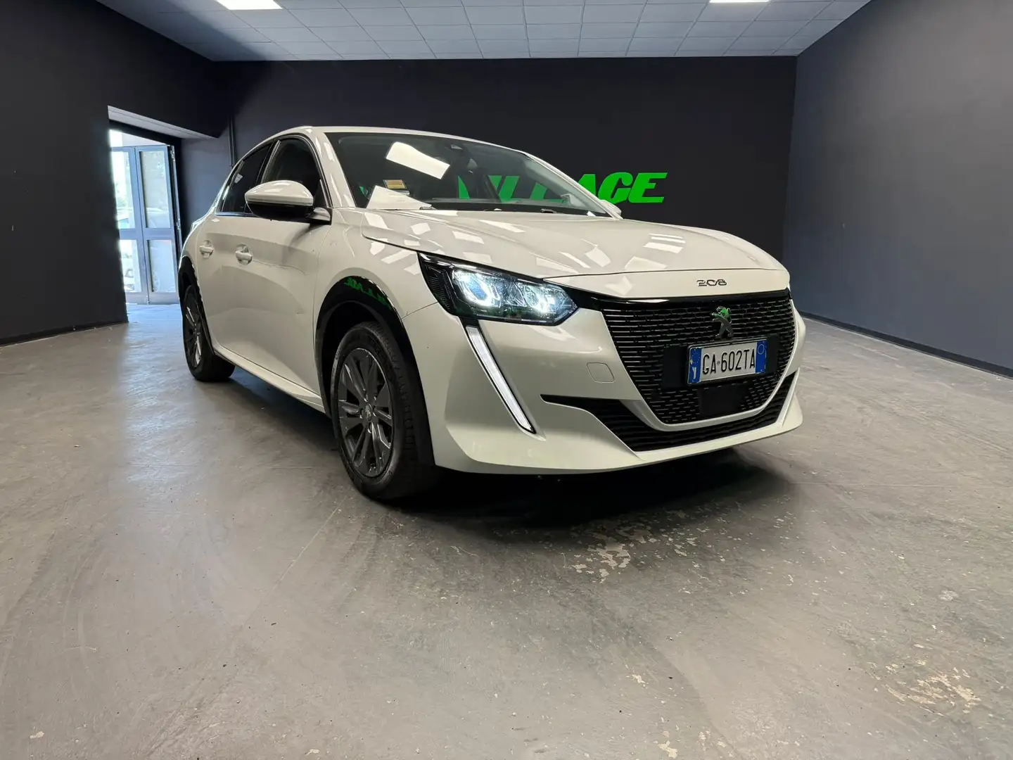 Peugeot 208 208 II 2019 e-208 Allure 100kW my20 Bianco - 1