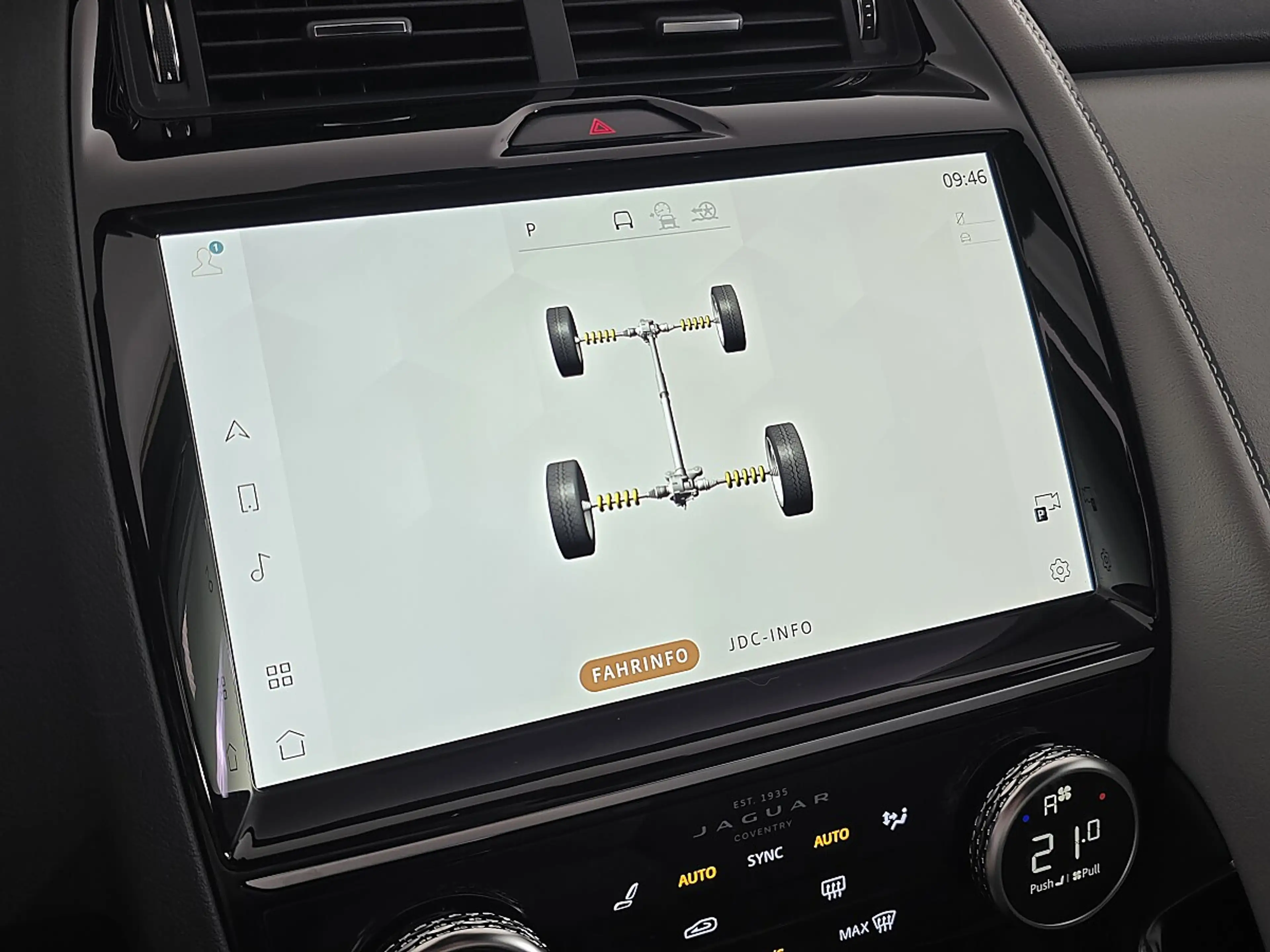 Jaguar E-Pace 2.0DI4 D200 AWD R-Dynamic SE Aut. | Auto Stahl ... — photo 24