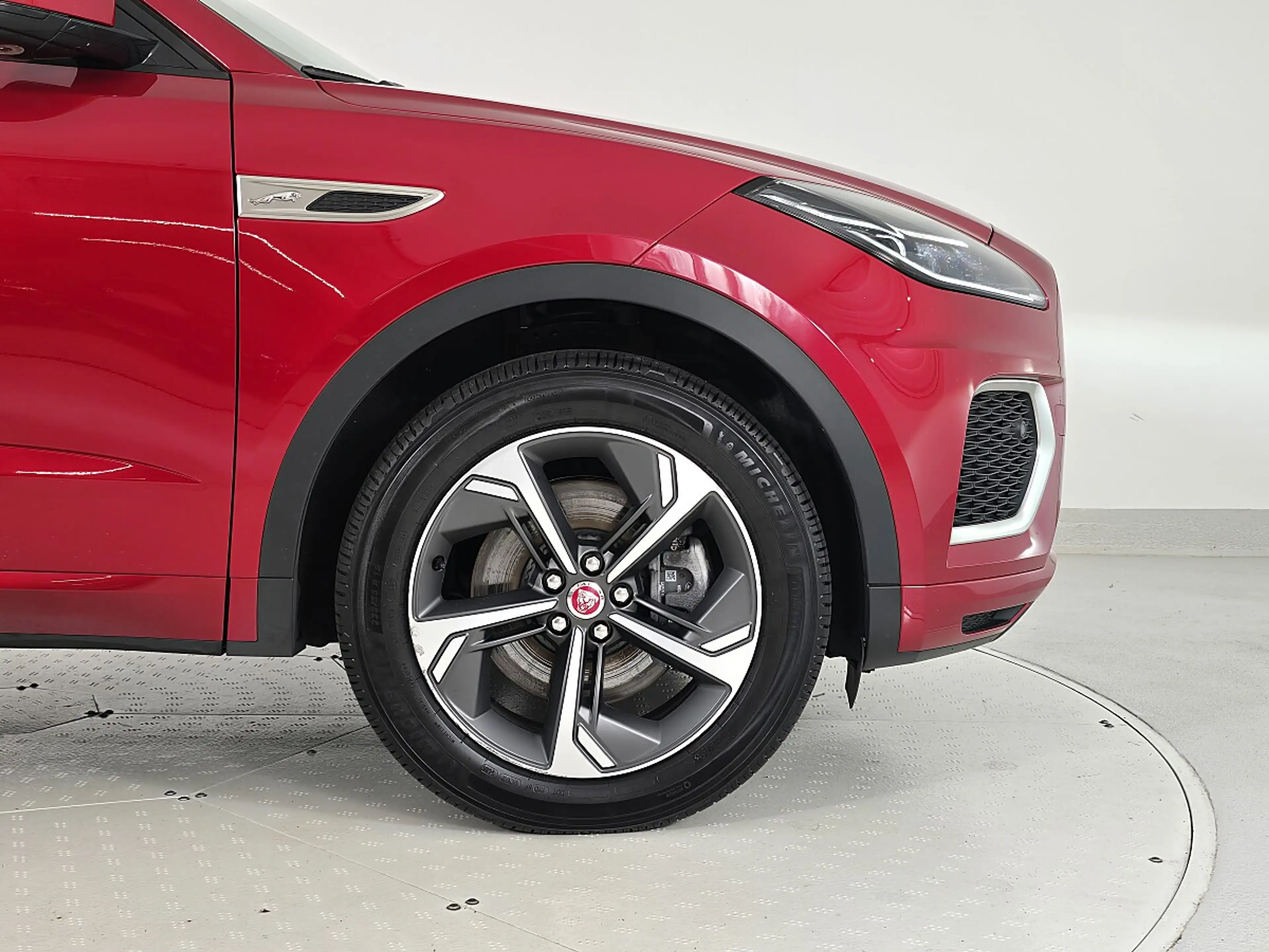 Jaguar E-Pace 2.0DI4 D200 AWD R-Dynamic SE Aut. | Auto Stahl ... — photo 7