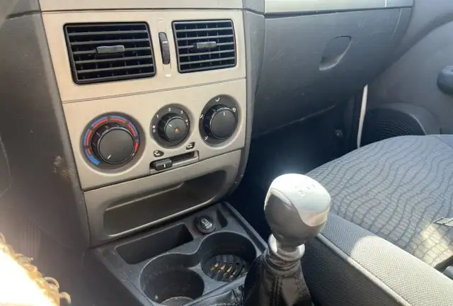 Fiat Strada view 18