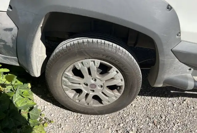 Fiat Strada view 20