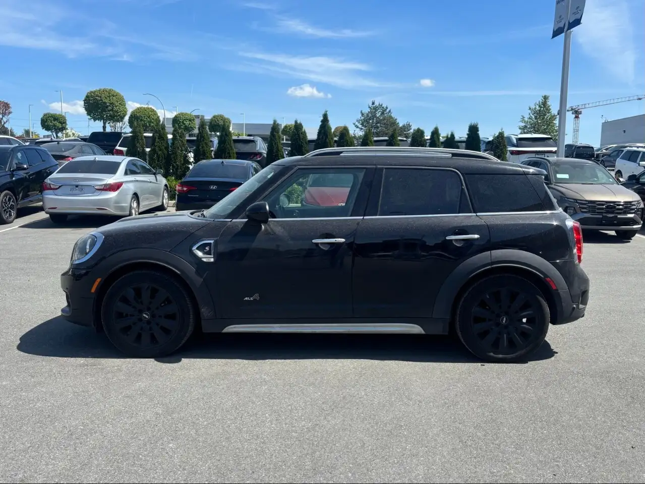 MINI Countryman снимка MINI Countryman