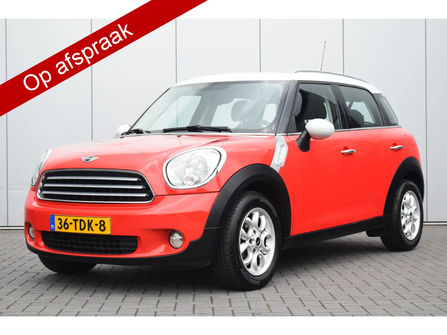 MINI Cooper Countryman Mini 1.6 Business Line Airco Navi/Port Cruise Pdc crvena - 1