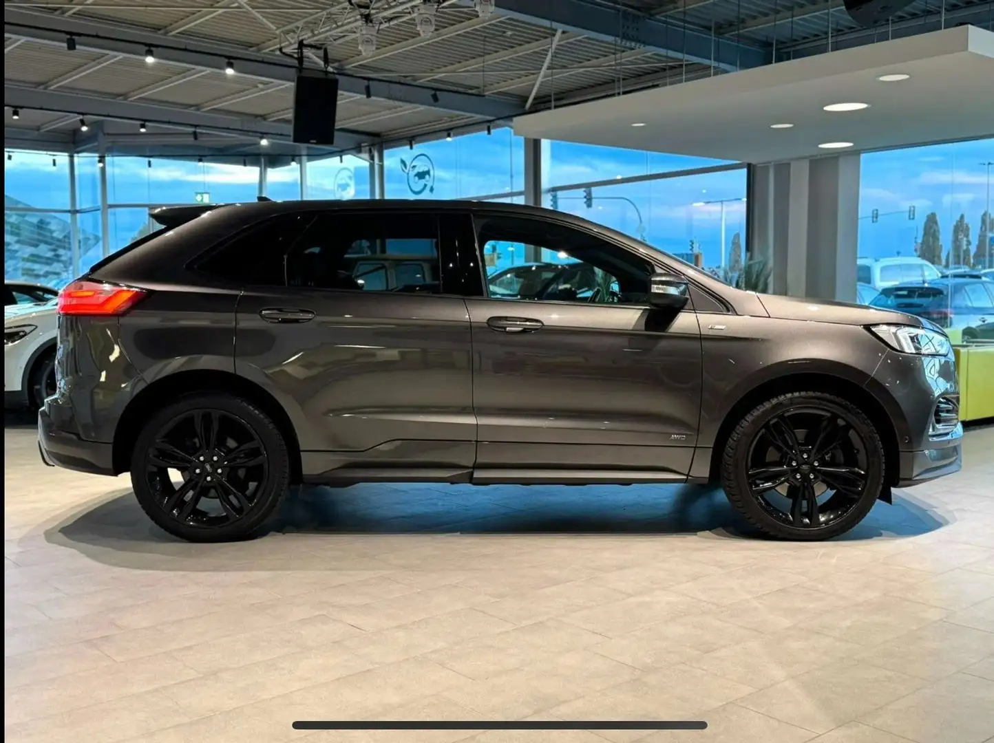Ford Edge ST LINE - 238 CV - DIESEL Grigio - 2