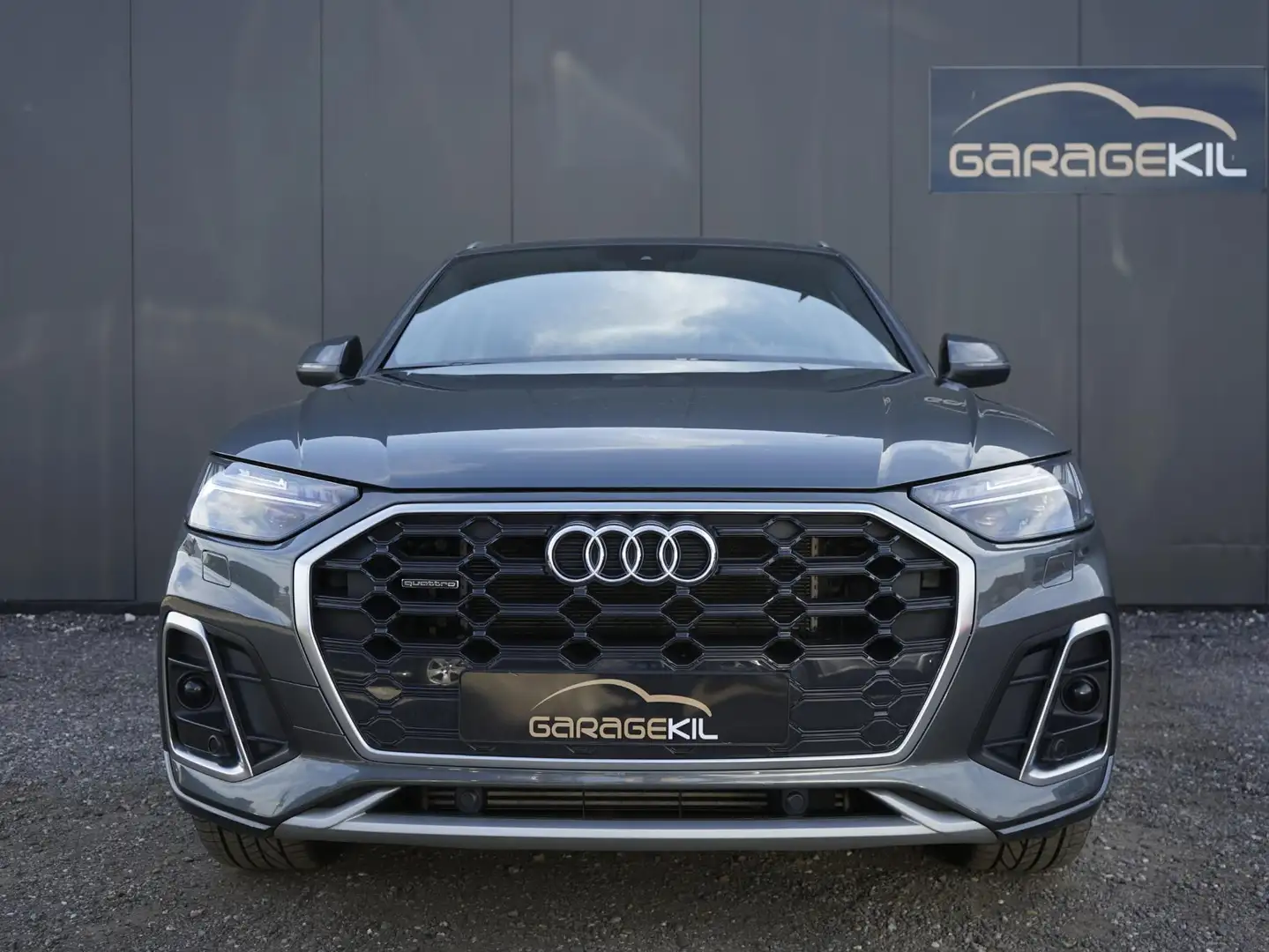 Audi Q5 50 TFSI e S edition 3x S-line / 1e Eig / Dealerond Gris - 2