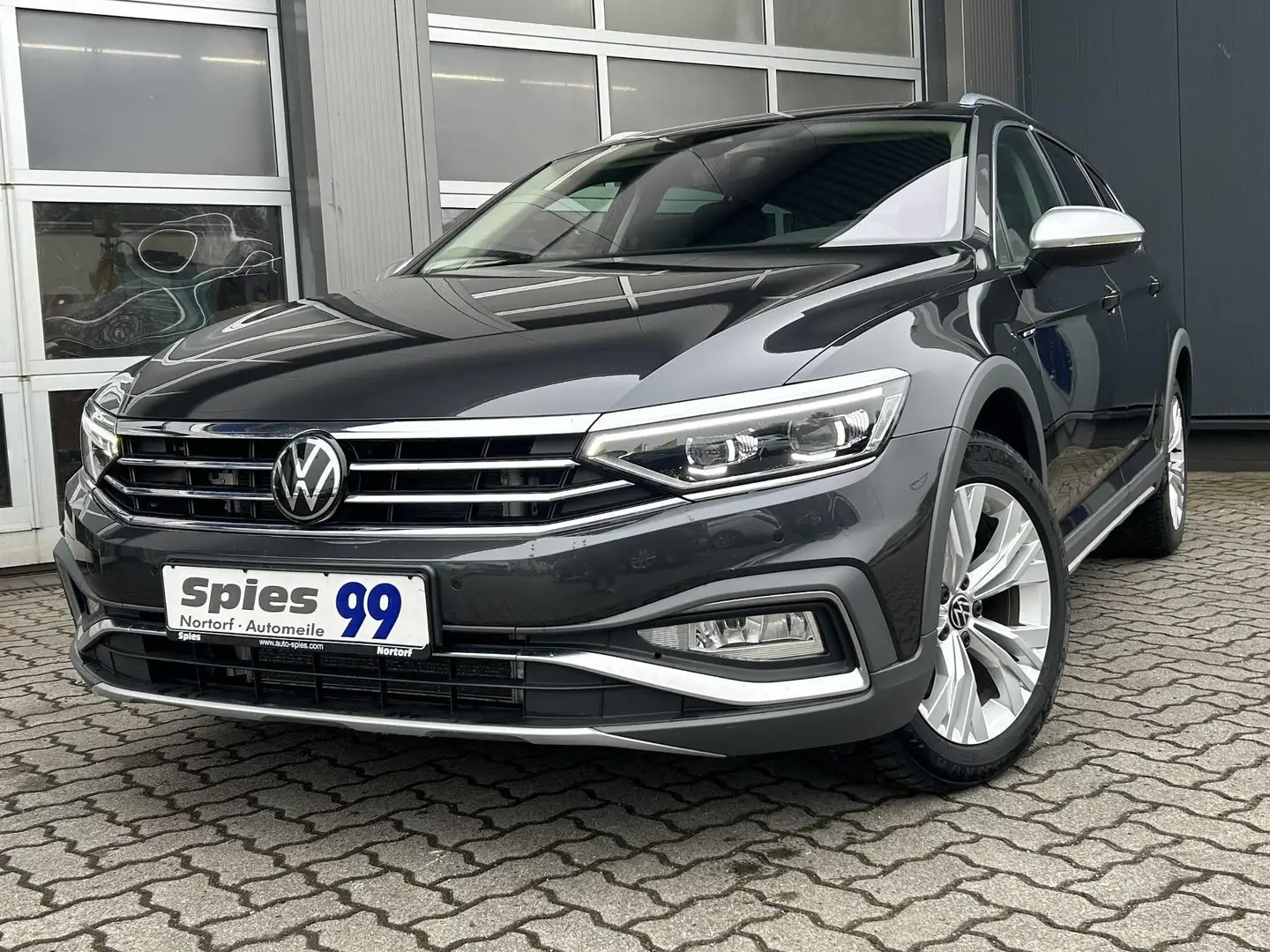 Volkswagen Passat Alltrack Matrix AHK Standhzg. Massage ACC Grau - 2