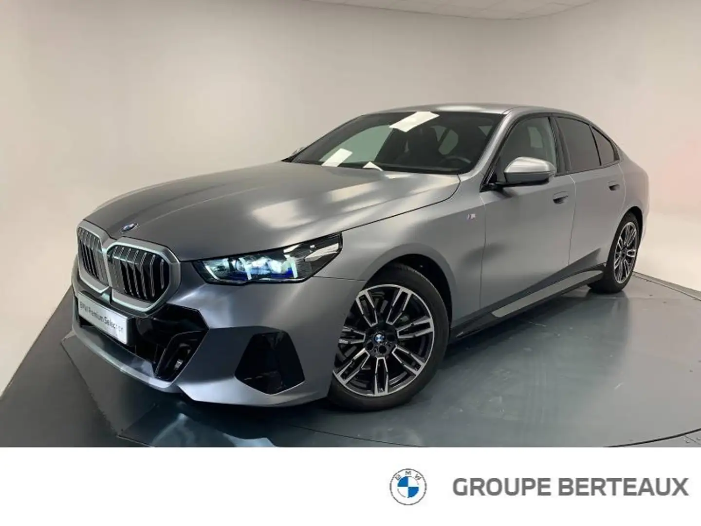 BMW 520 520iA 208ch M Sport Gris - 1