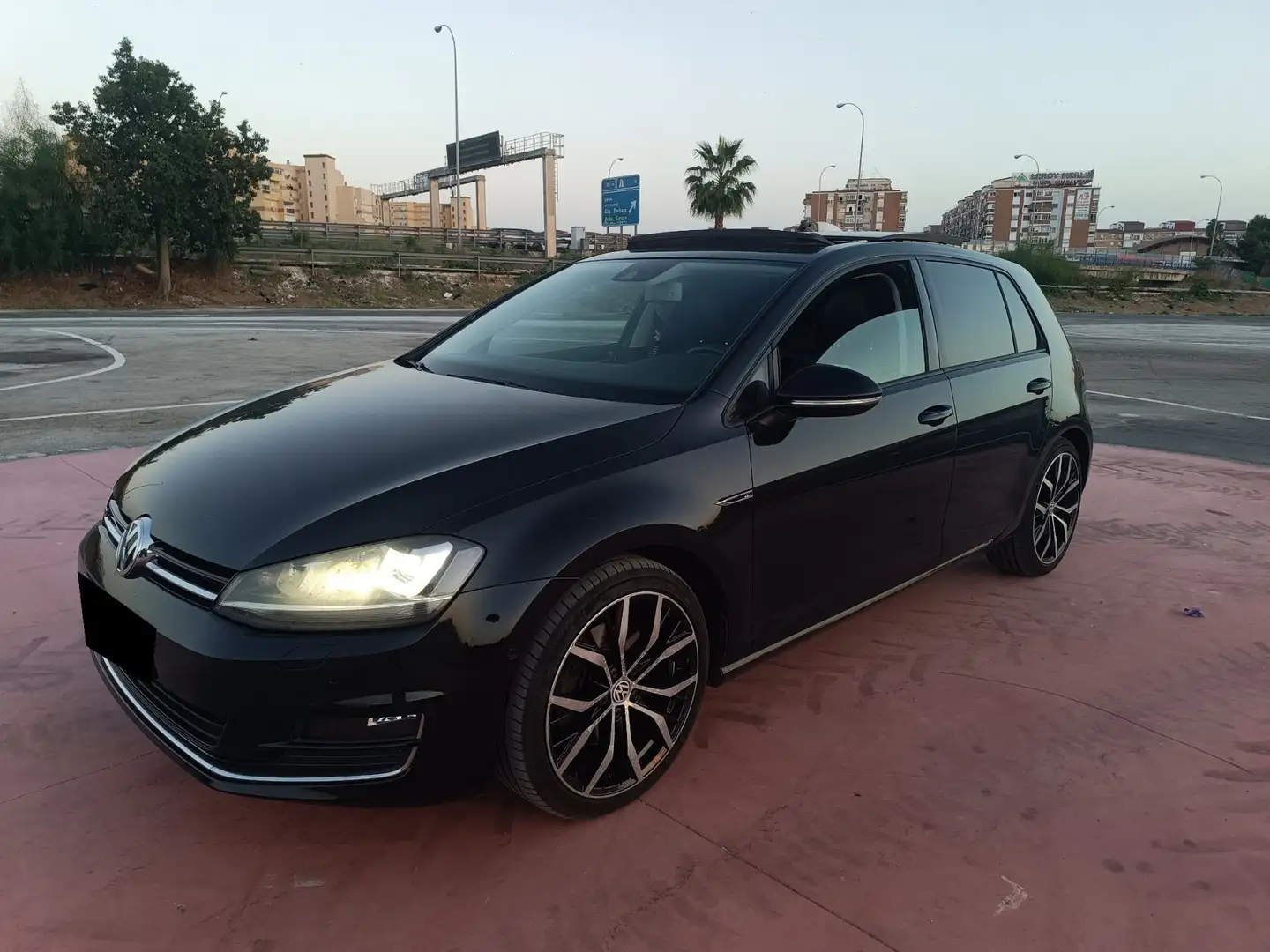 Volkswagen Golf 1.4 TSI BMT Sport 140 ACT T. DSG - 1