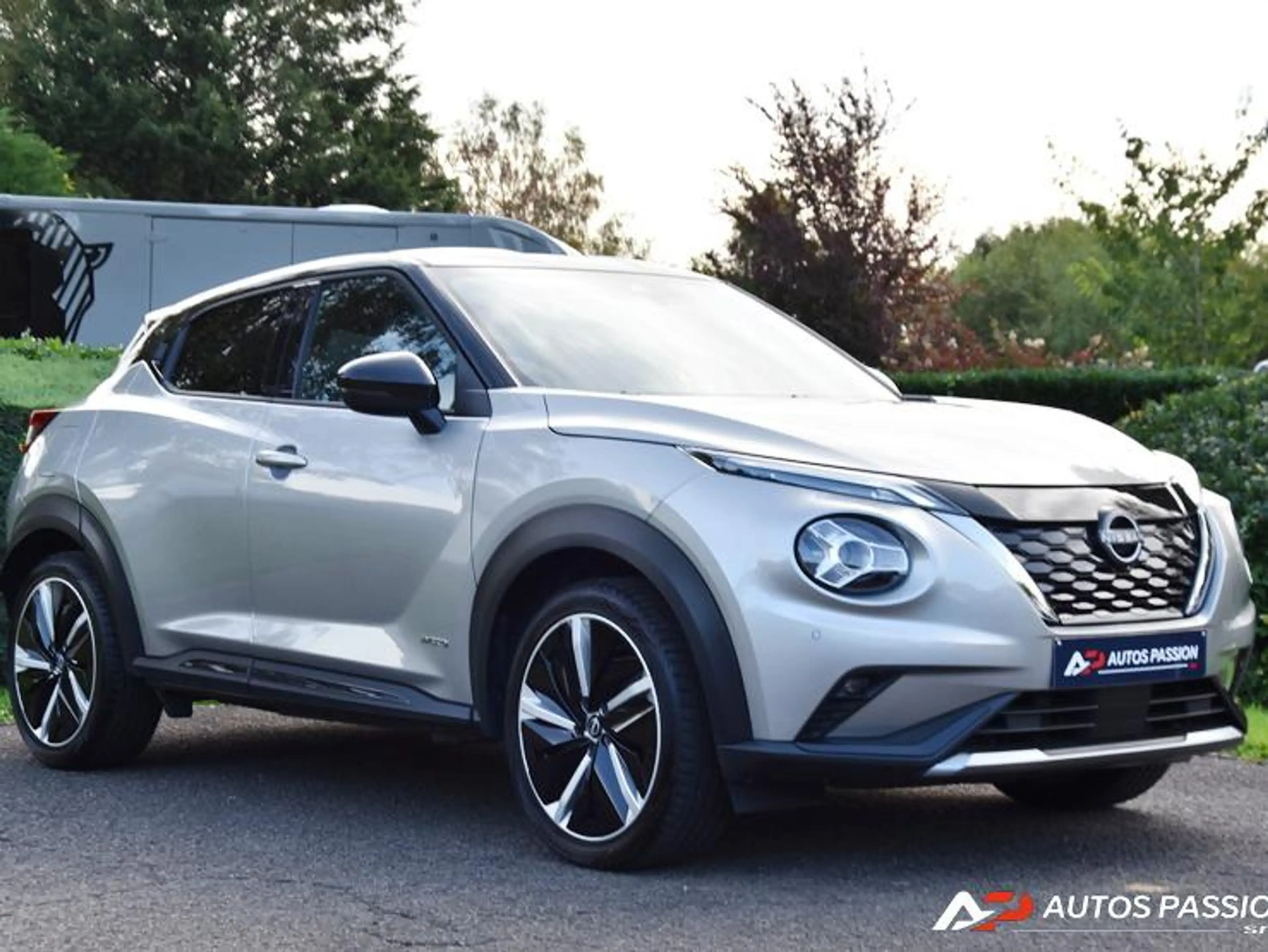 Nissan Juke 1.6 HYBRID 145 N-DESIGN Jantes 19" | Carplay | Caméra — photo 2