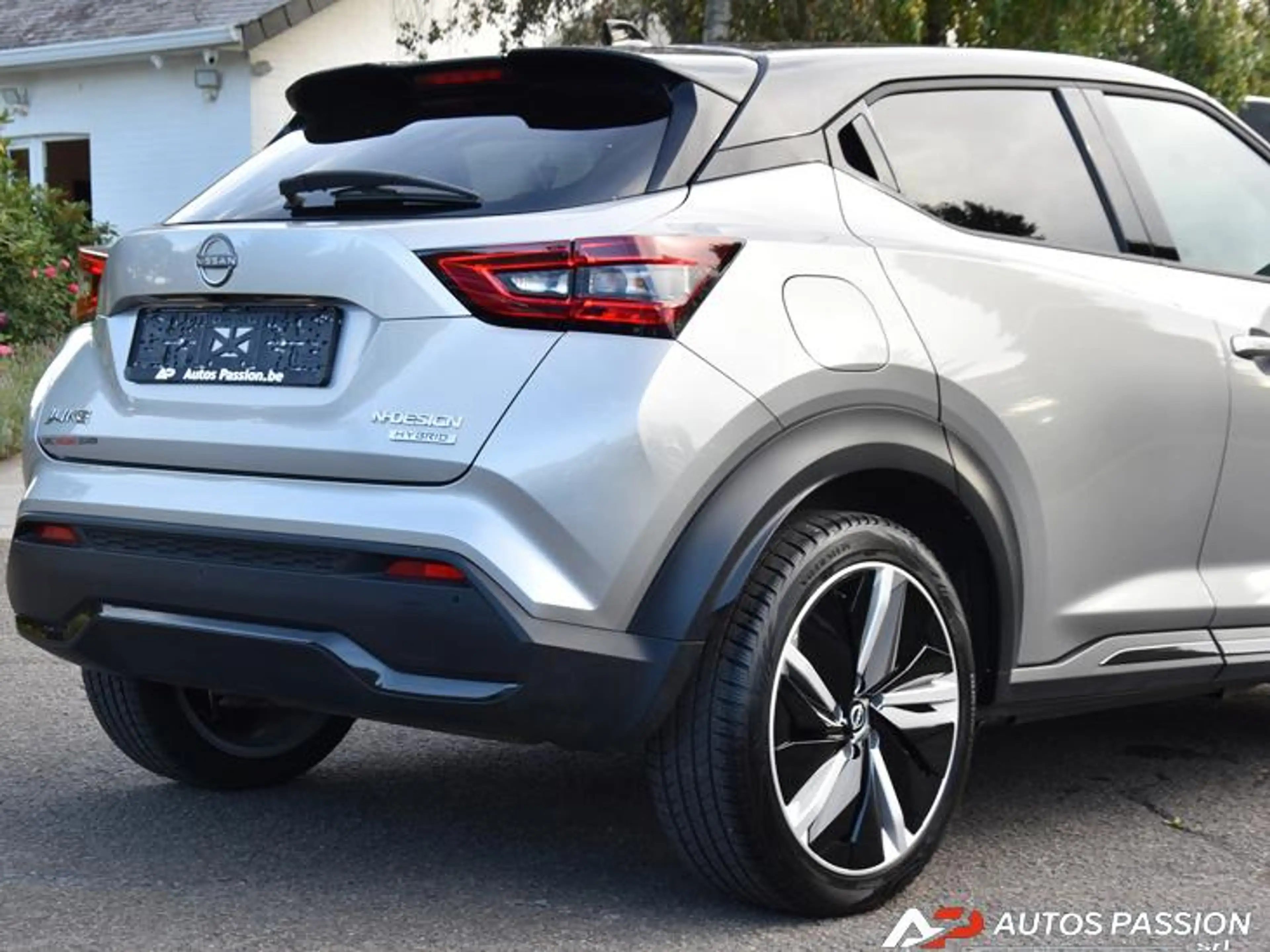 Nissan Juke 1.6 HYBRID 145 N-DESIGN Jantes 19" | Carplay | Caméra — photo 6