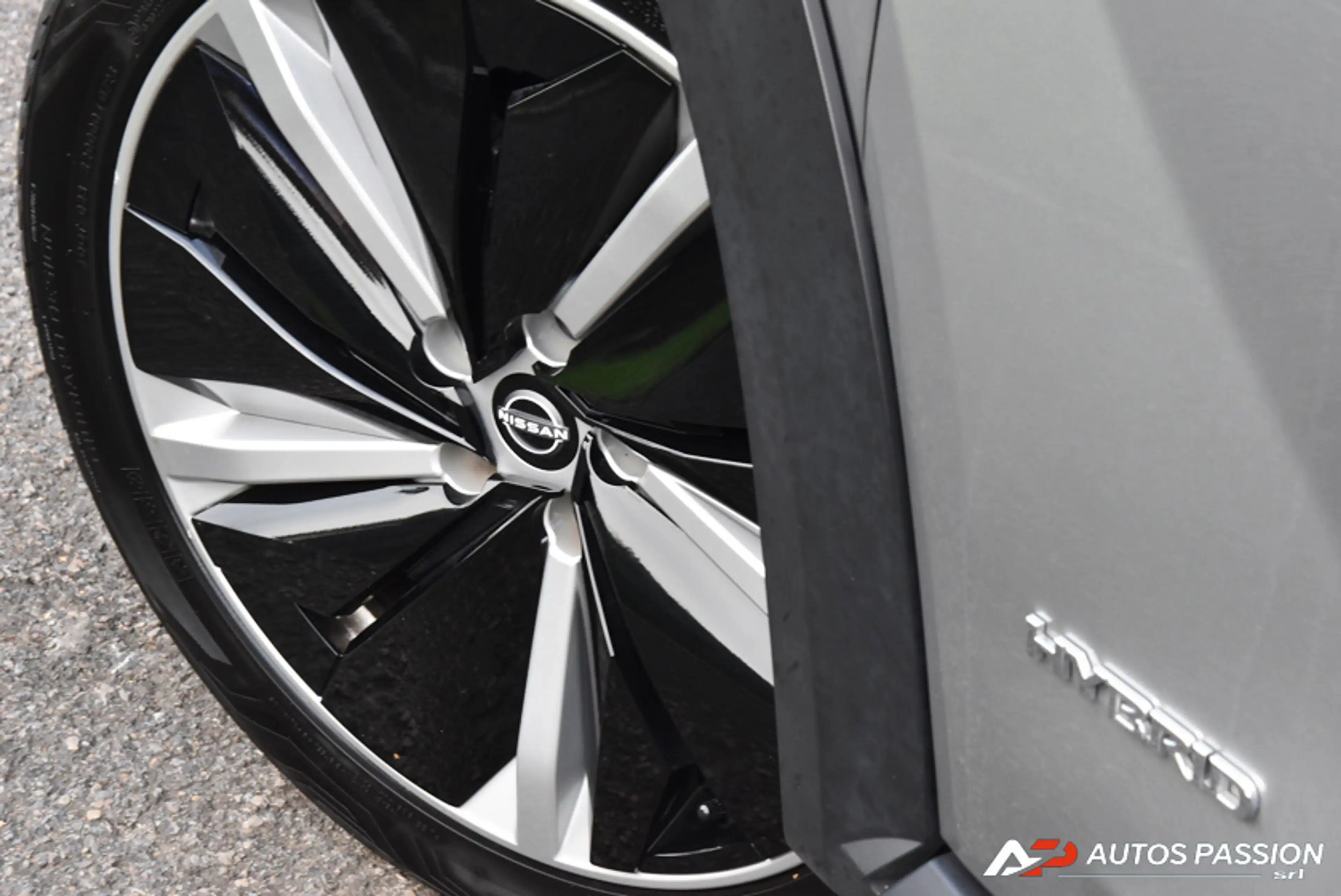 Nissan Juke 1.6 HYBRID 145 N-DESIGN Jantes 19" | Carplay | Caméra — photo 14