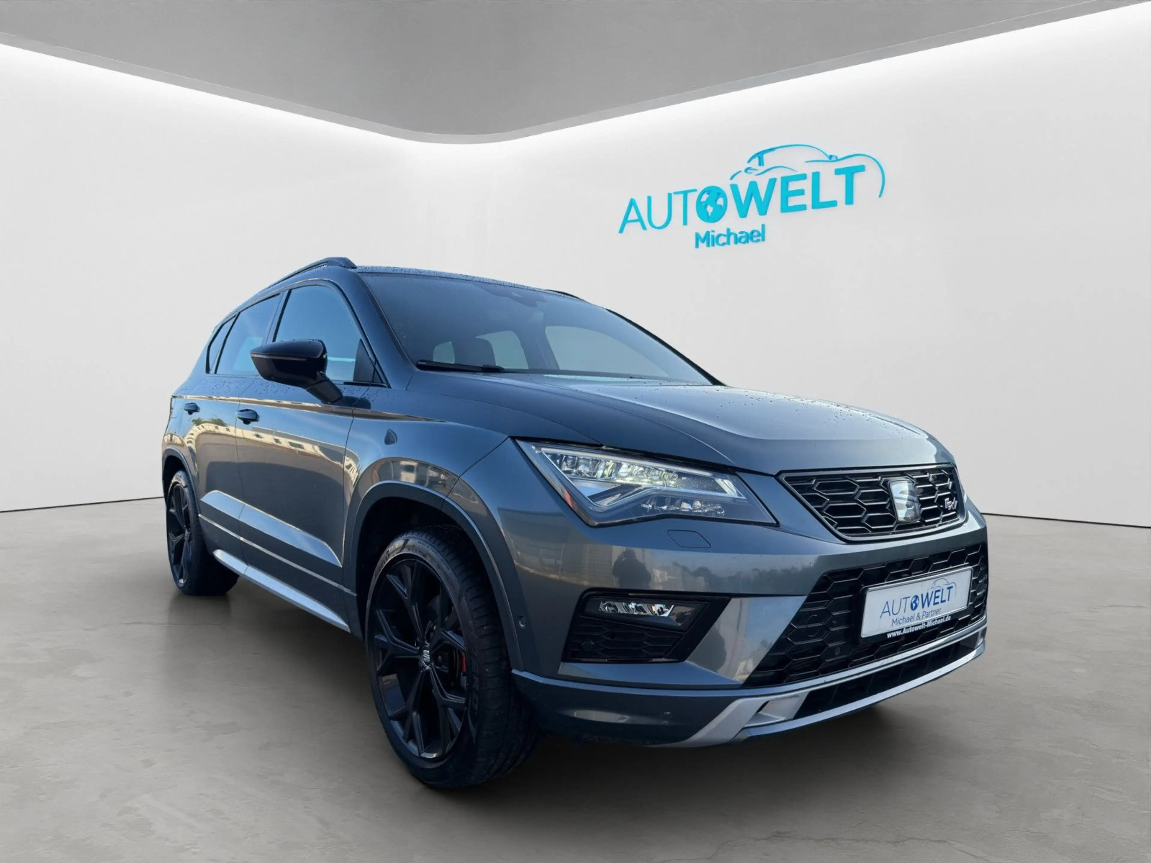 SEAT Ateca 2.0TDI DSG 4M FR-Line KAM ACC LED APP AHK — photo 3