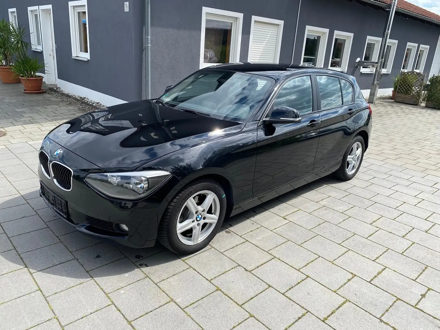 BMW 118 118 d Noir - 1