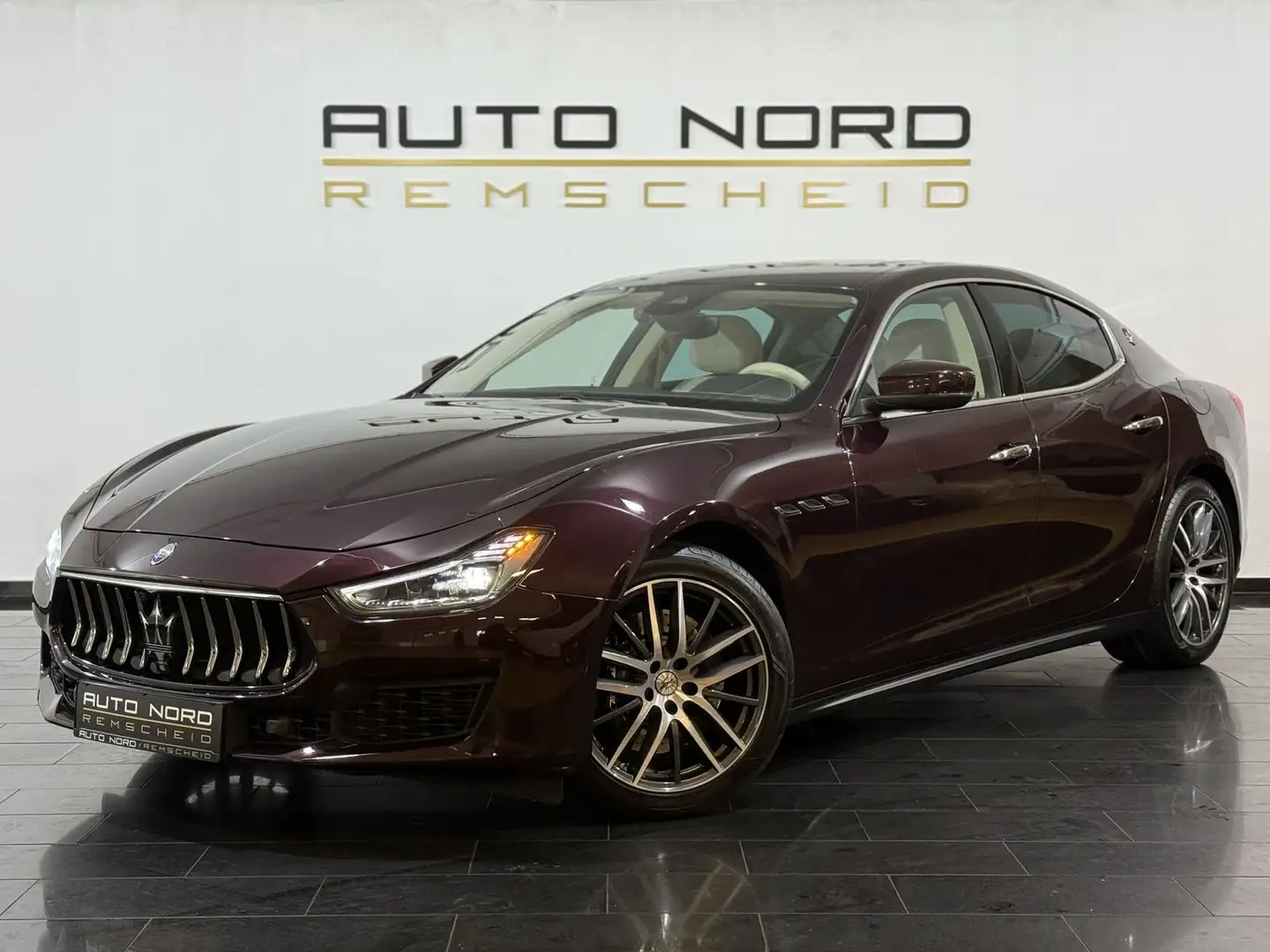 Maserati Ghibli *S-Dach*Kamera*ACC*Memory*Navi*1.H* Rot - 1