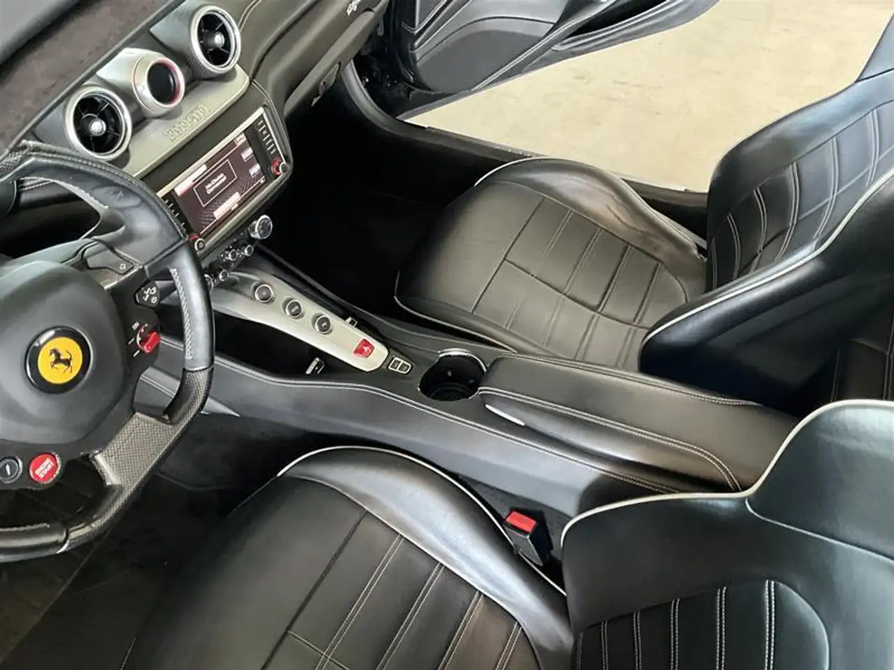 Ferrari California снимка Ferrari California