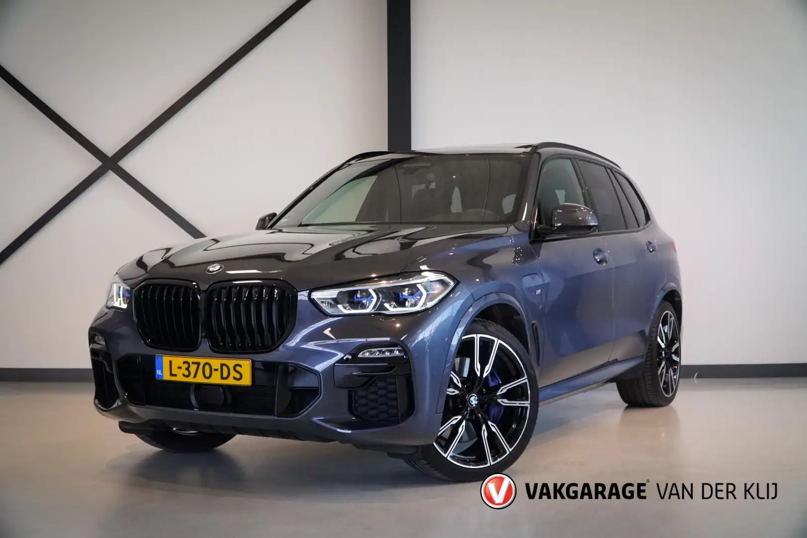 BMW X5 XDrive45e M-Sport | Panorama | M-Seats | Laser | 4 Grey - 1