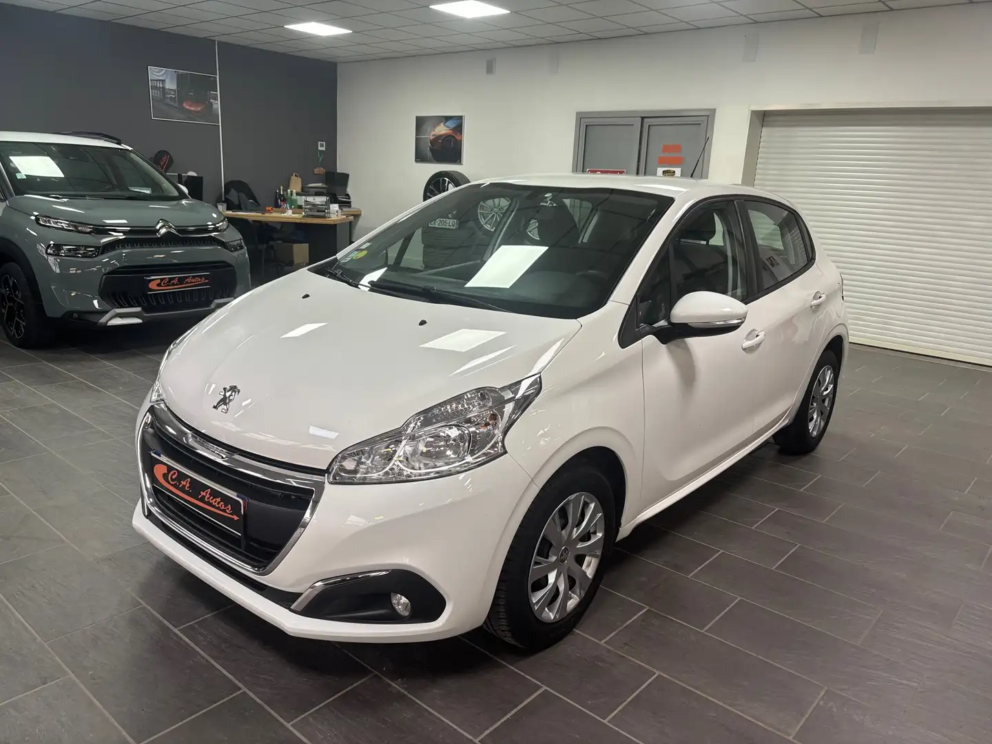 Peugeot 208 1.5 BLUEHDI 100CH S\u0026S ACTIVE 2 PLACES DERIV VP Blanc - 1