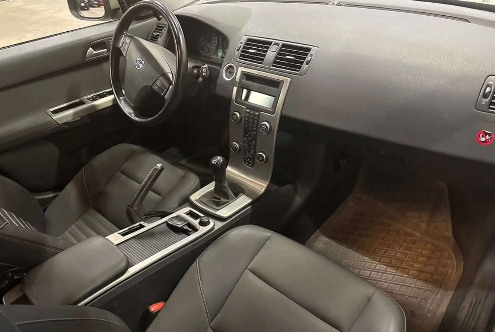 Volvo V50 1.8F - 125 Momentum Flexifuel Bronce - 2