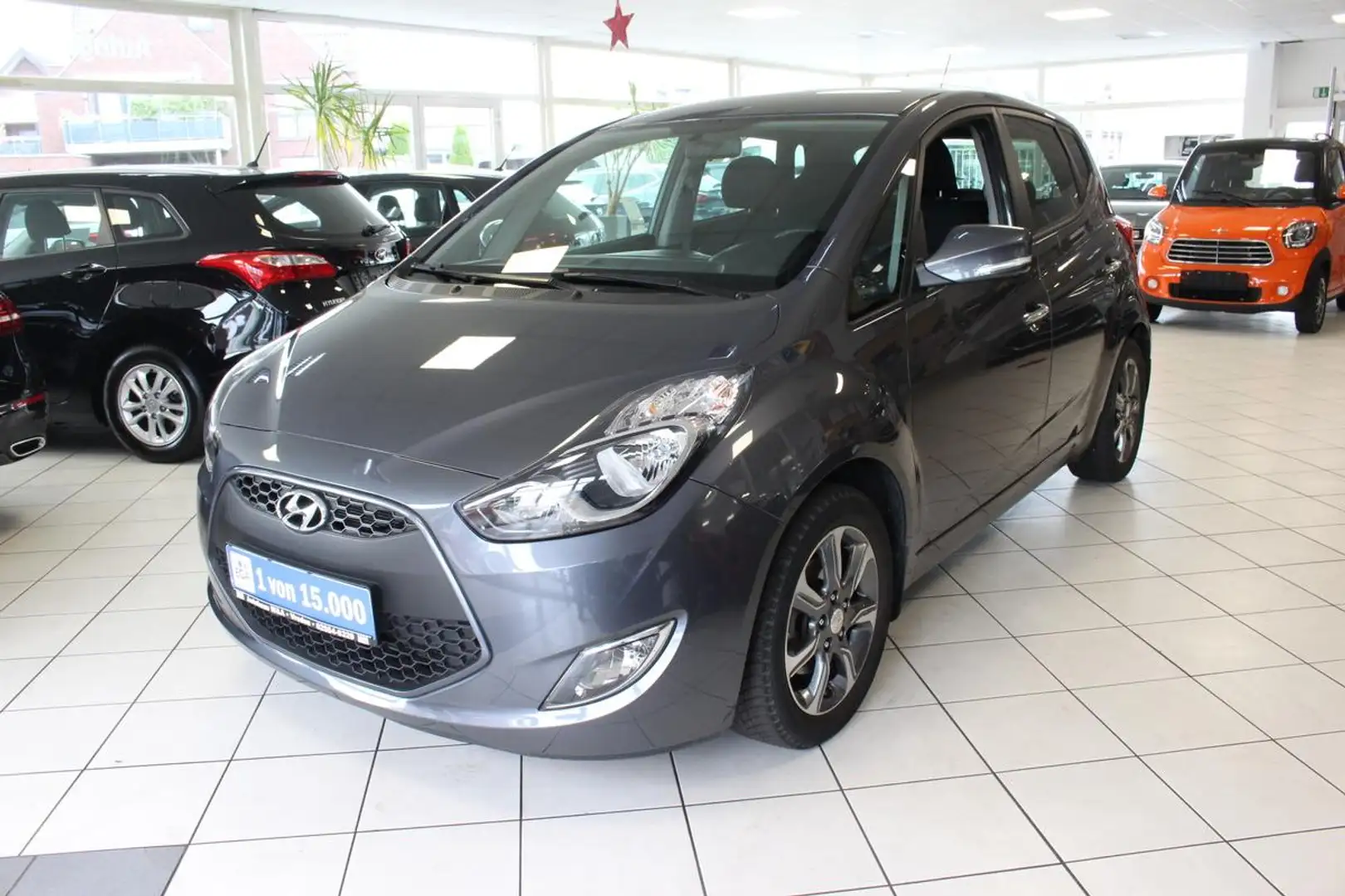 Hyundai iX20 AHK.NAVI.KAMERA Grau - 1