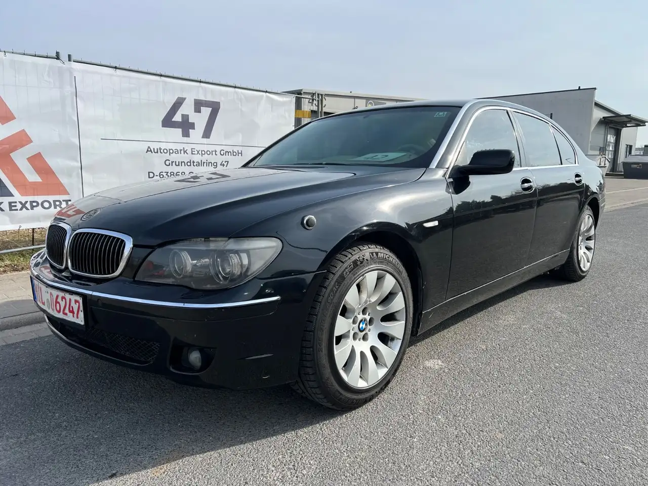 BMW 745