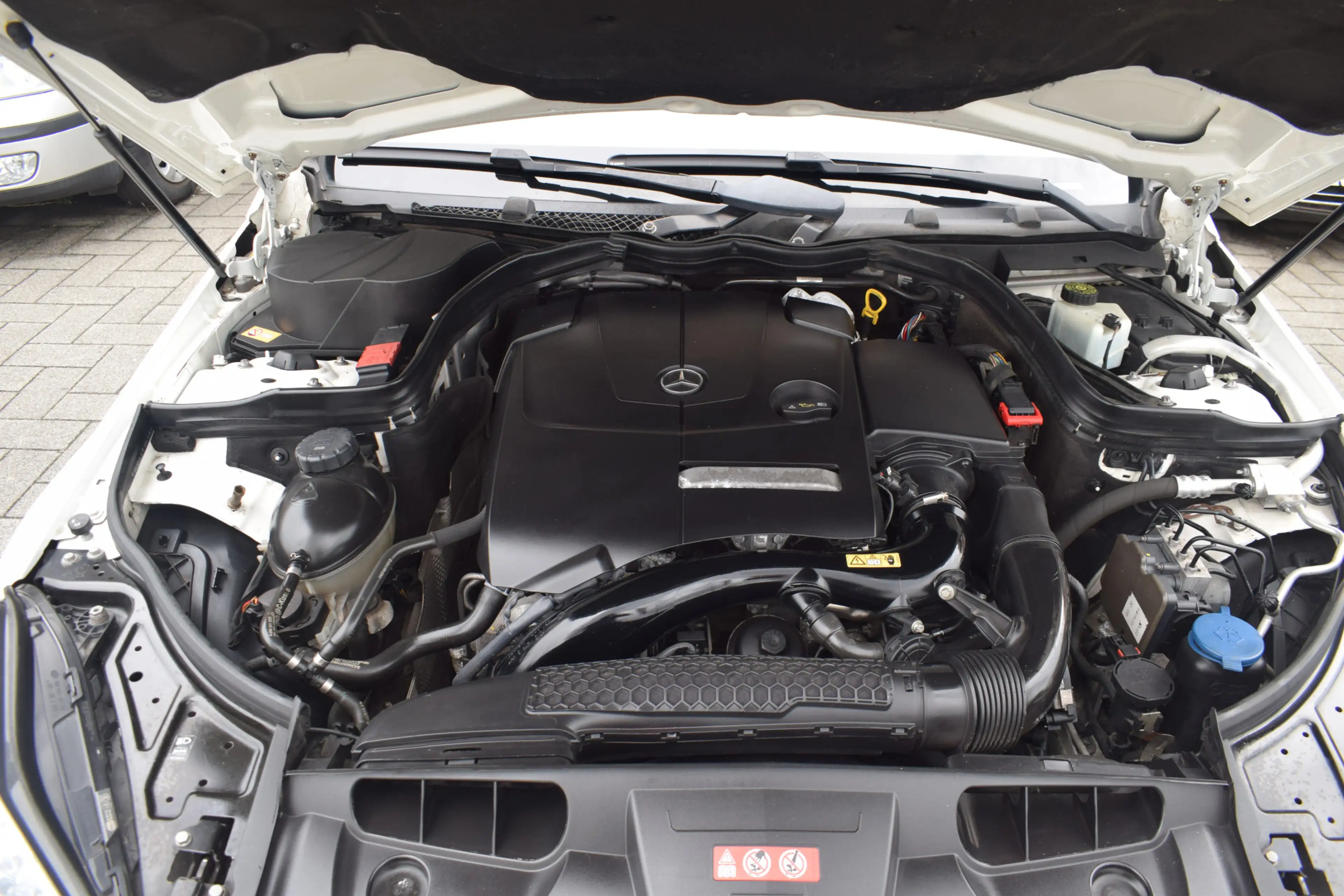 Mercedes-Benz E 250 Cabrio Prestige a.camera ortopedische stoelen — photo 38