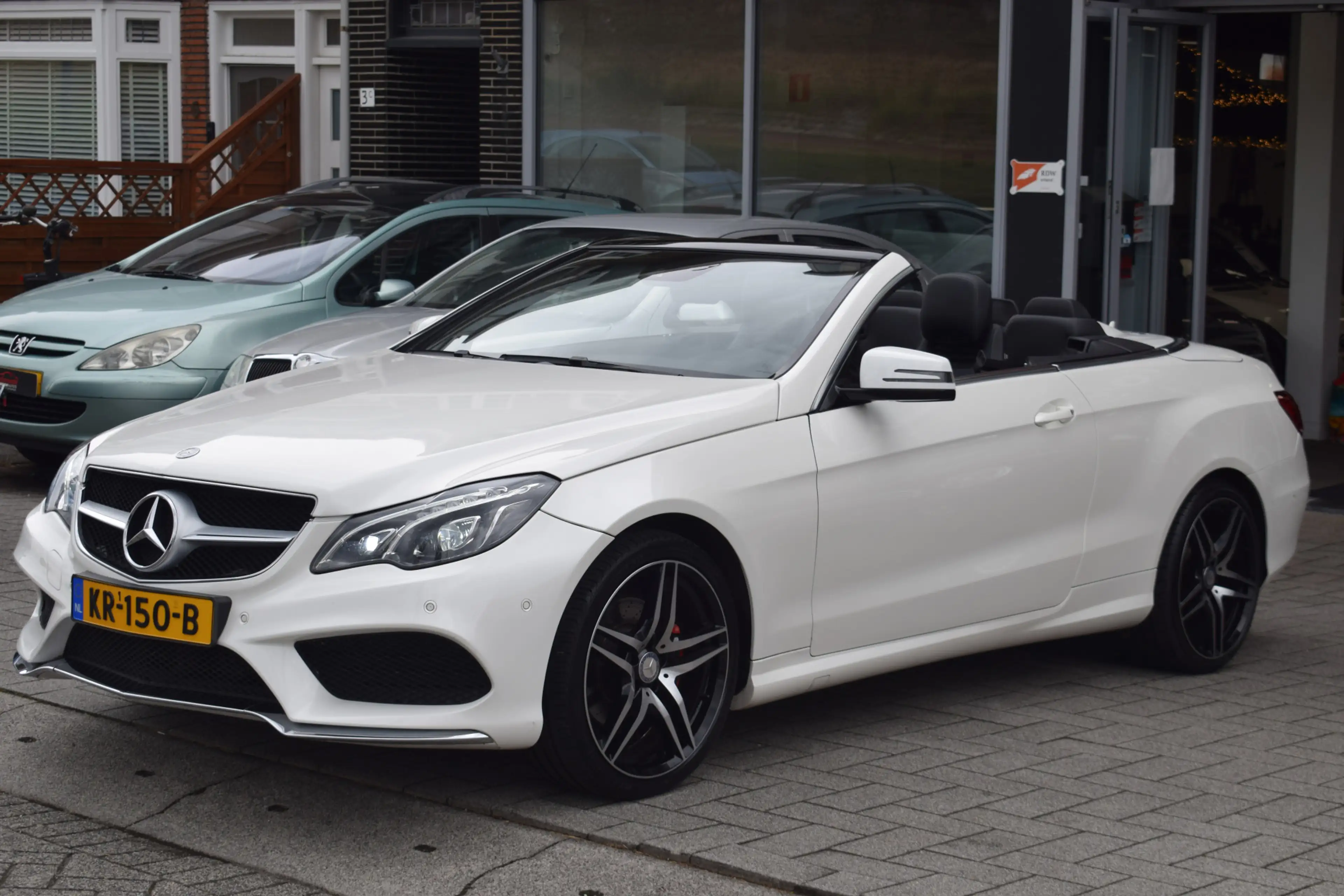 Mercedes-Benz E 250 Cabrio Prestige a.camera ortopedische stoelen — photo 3