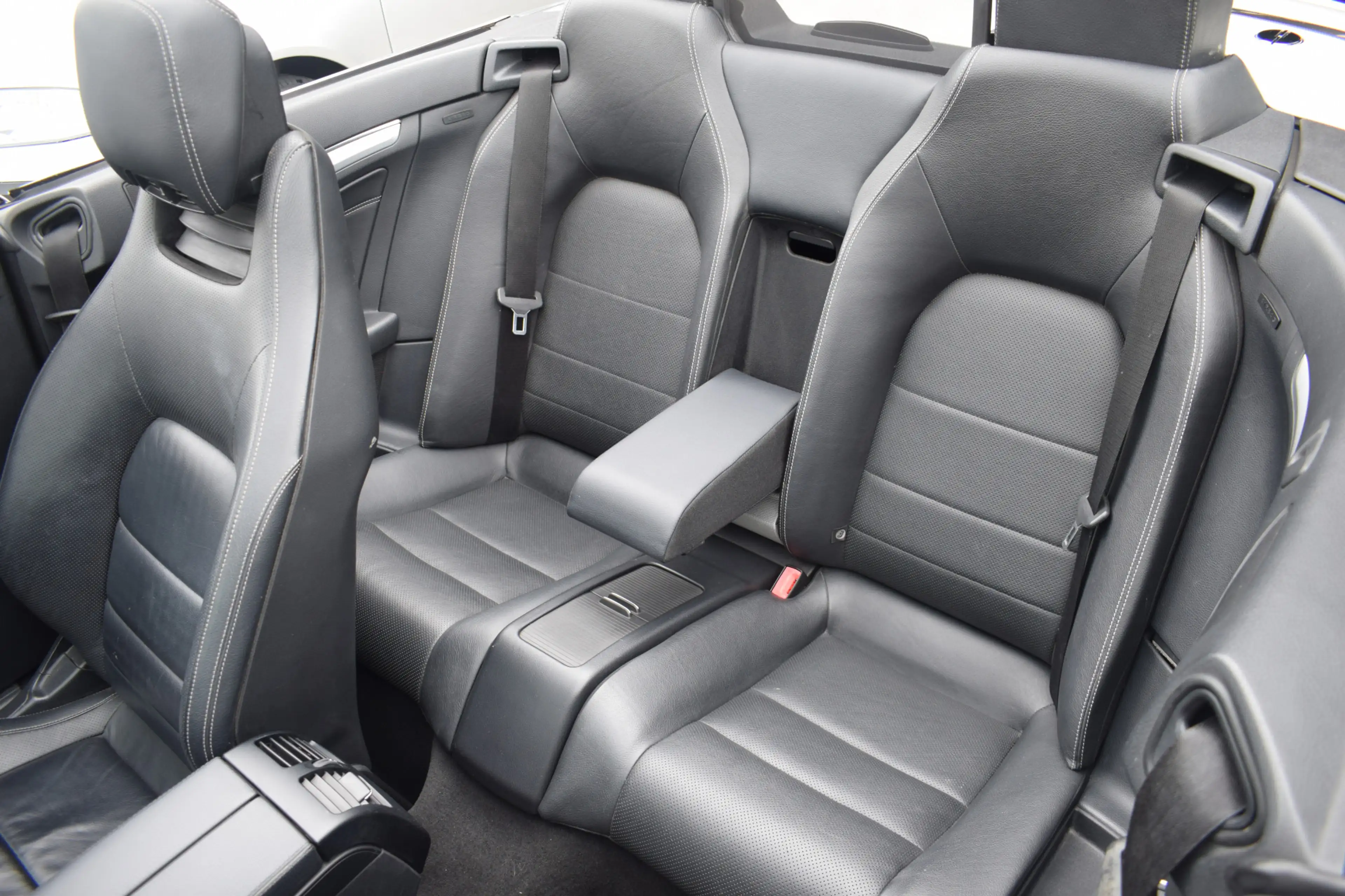 Mercedes-Benz E 250 Cabrio Prestige a.camera ortopedische stoelen — photo 33