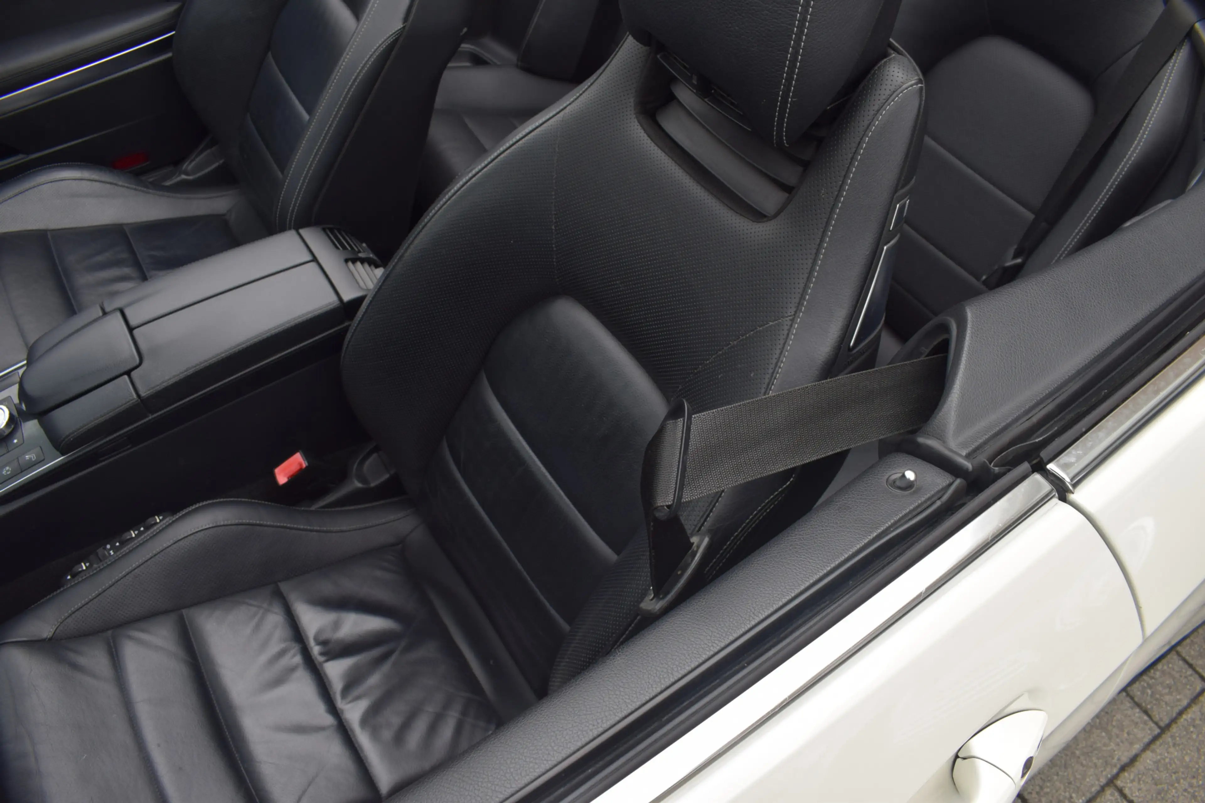 Mercedes-Benz E 250 Cabrio Prestige a.camera ortopedische stoelen — photo 32